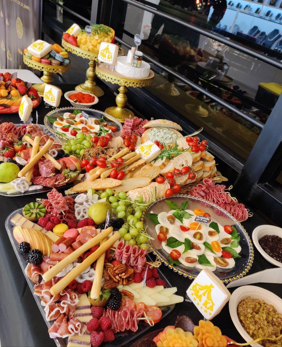 Luxury Grazing Tables (Good for 20+ guests with no upper limit)