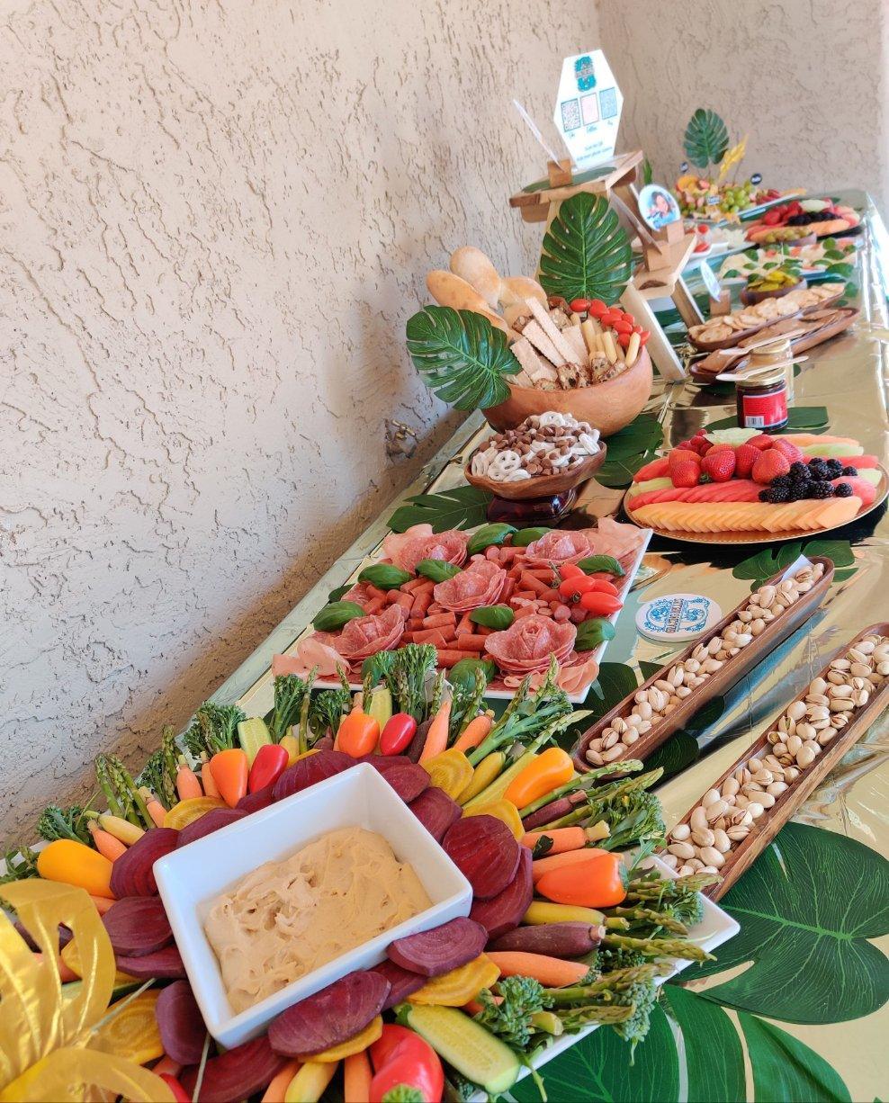 Luxury Grazing Tables (Good for 20+ guests with no upper limit)