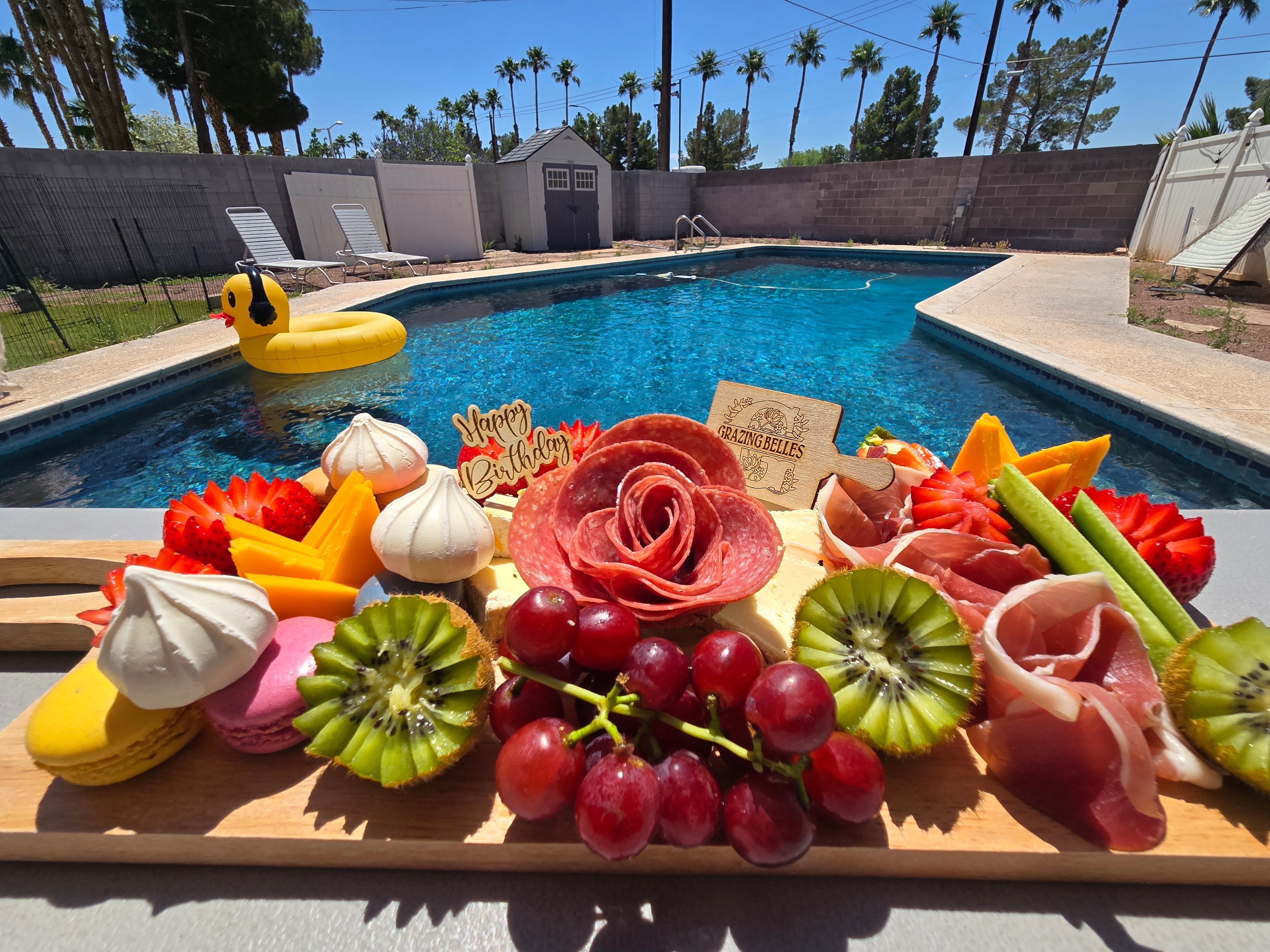 How to Keep a Grazing Display Fresh for Outdoor Nevada Events