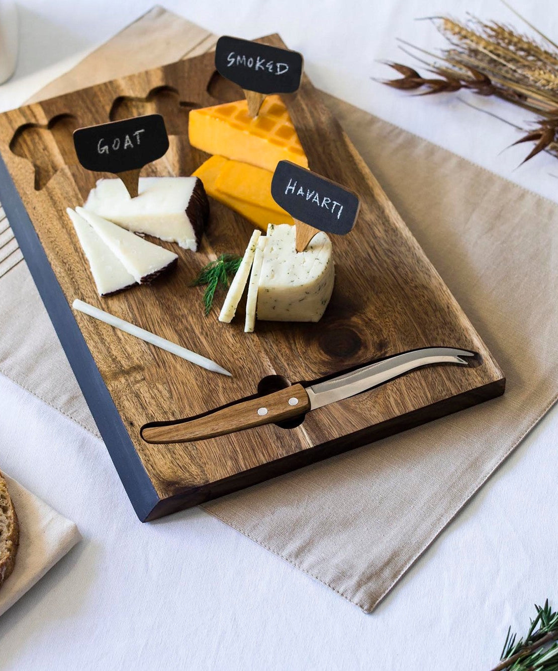 Delio Acacia Cheese Cutting Board & Tools Set