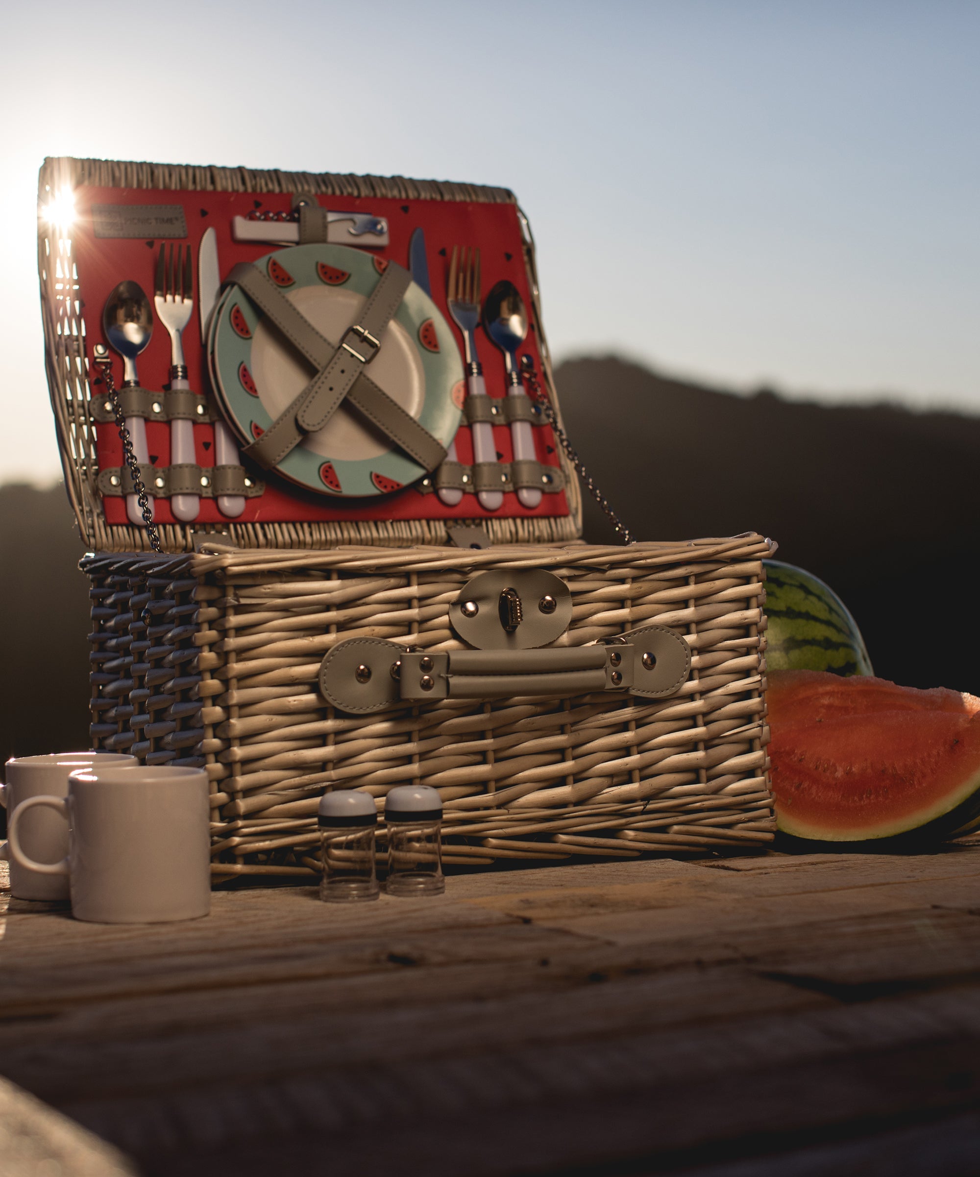 Catalina Picnic Basket