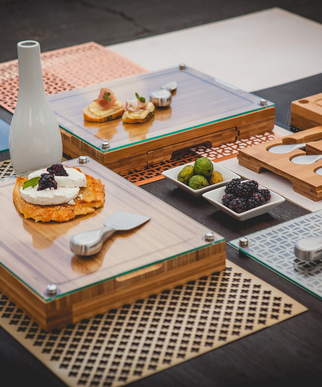 Concerto Glass Top Cheese Cutting Board & Tools Set
