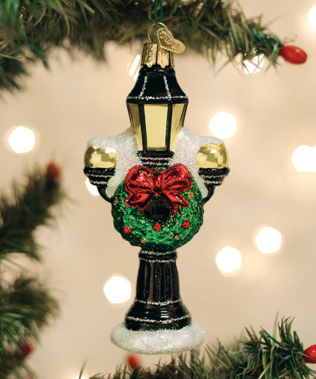 Christmas Lamp Post Ornament