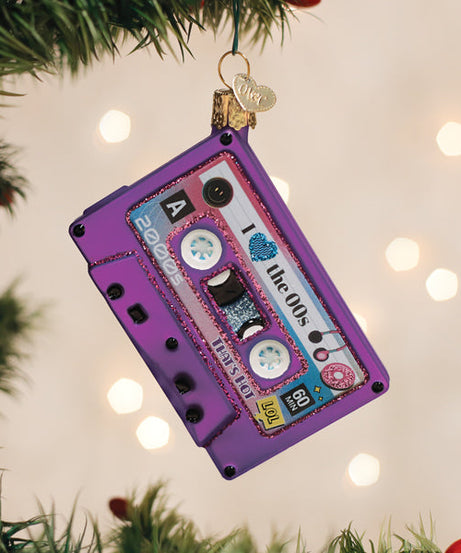 I Love The 00s Ornament