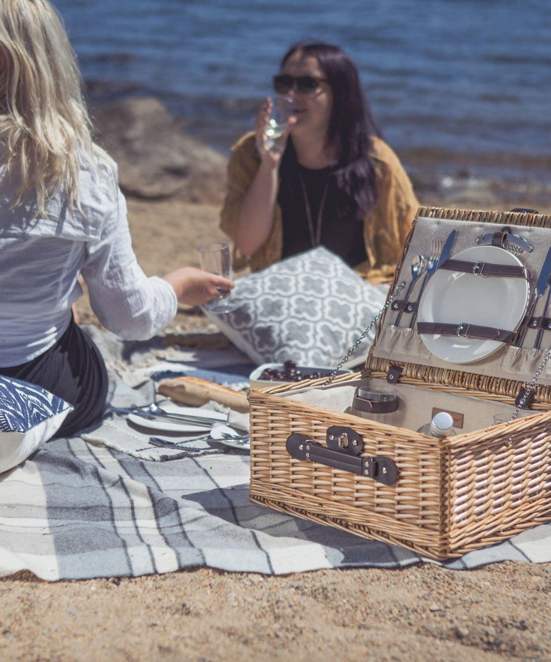 Classic Picnic Basket
