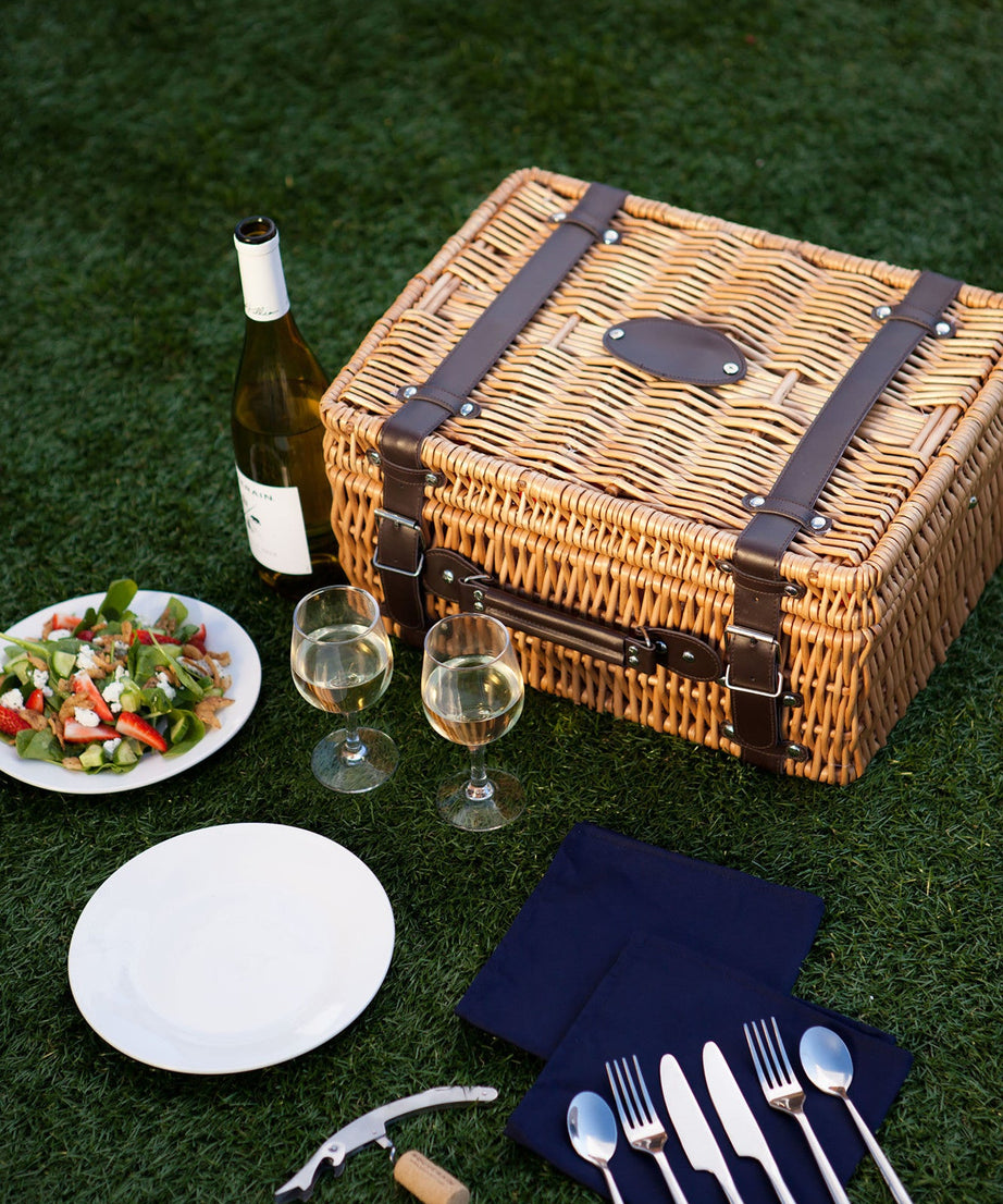 Champion Picnic Basket