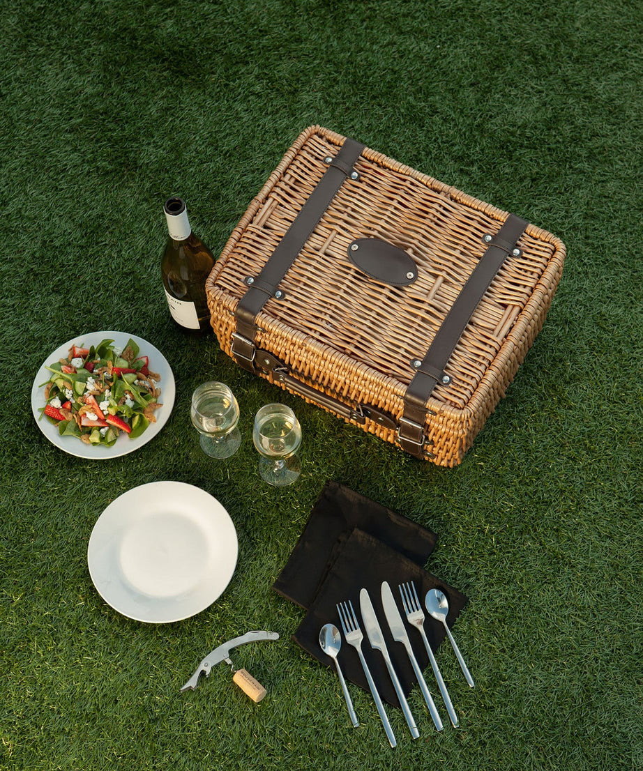 Champion Picnic Basket