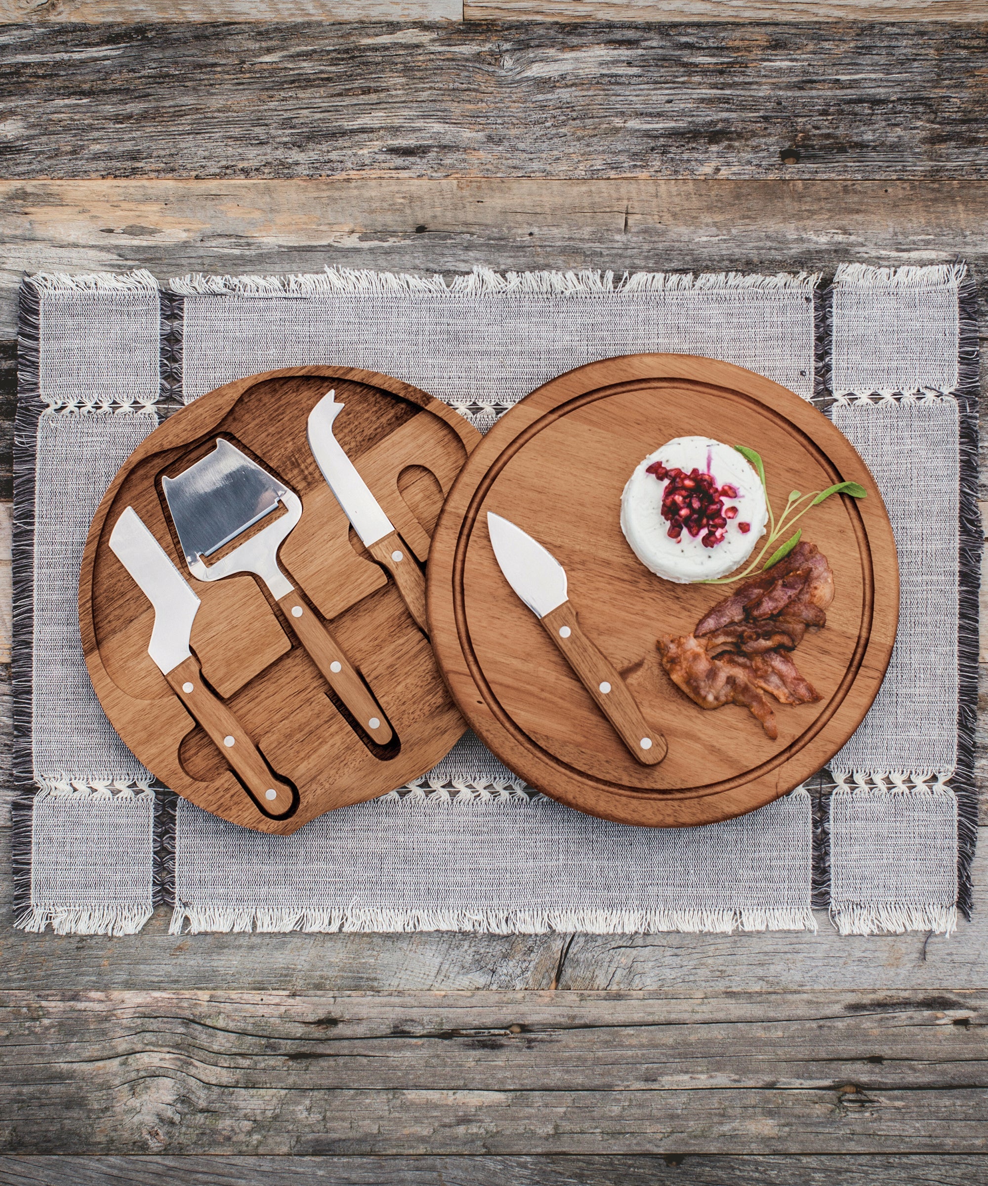 Acacia Circo Cheese Cutting Board & Tools Set