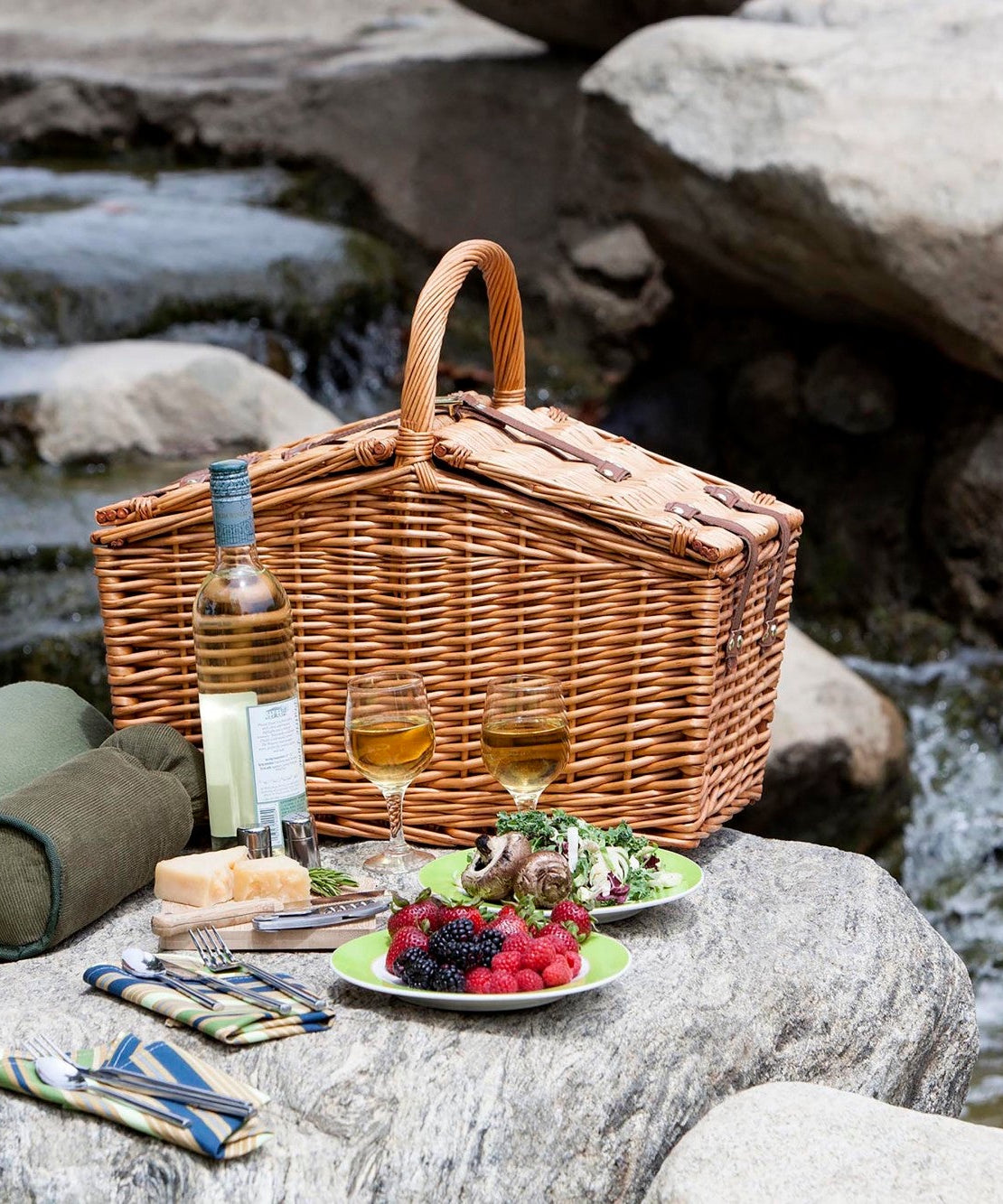 Somerset Picnic Basket