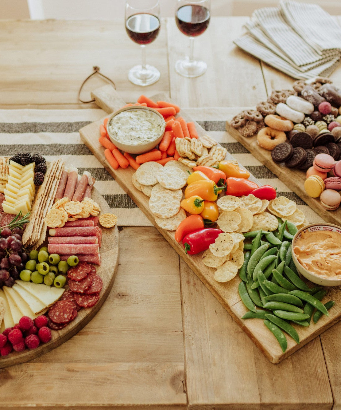 Ravi Round Charcuterie Board