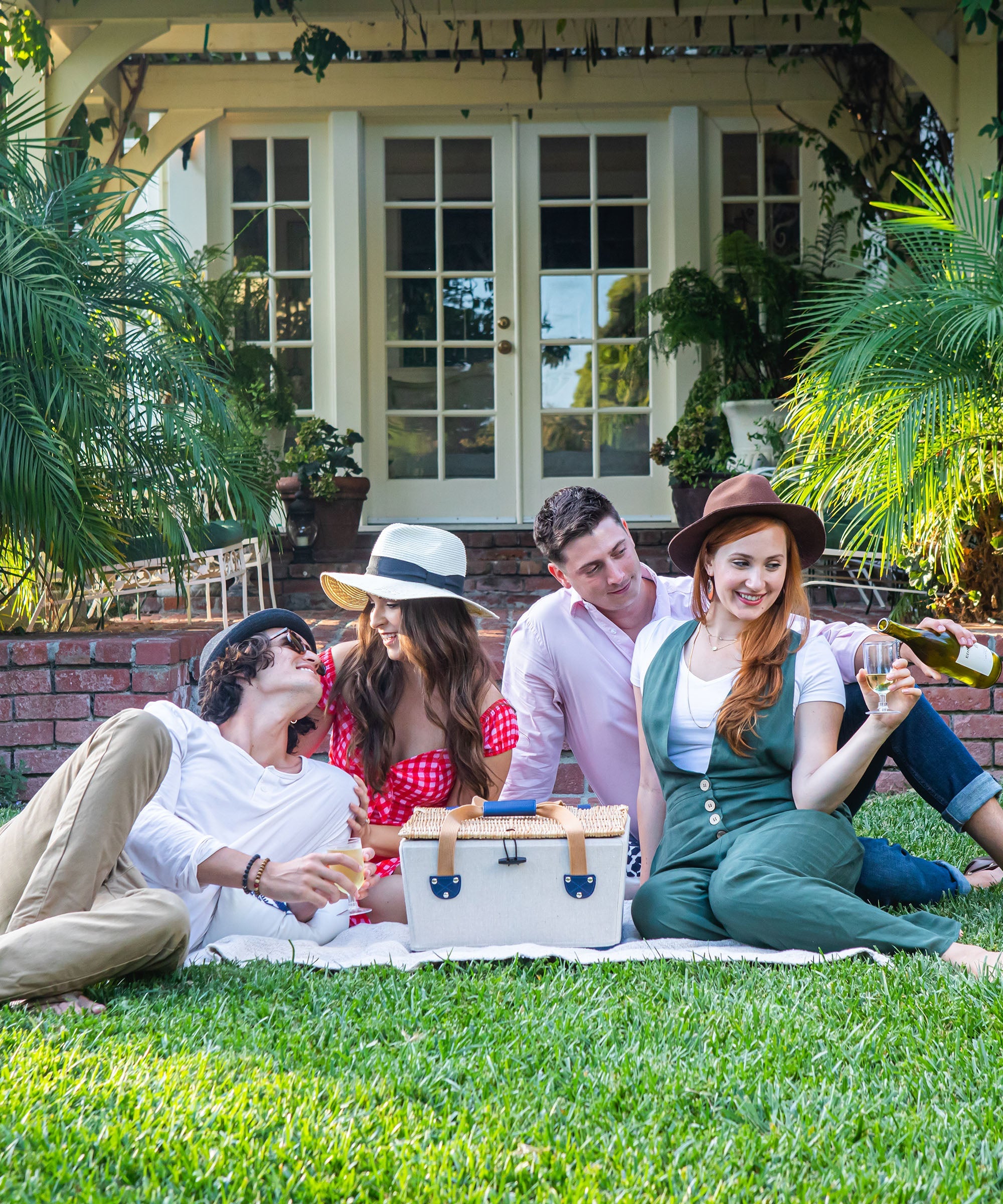 Boardwalk Picnic Basket for 2