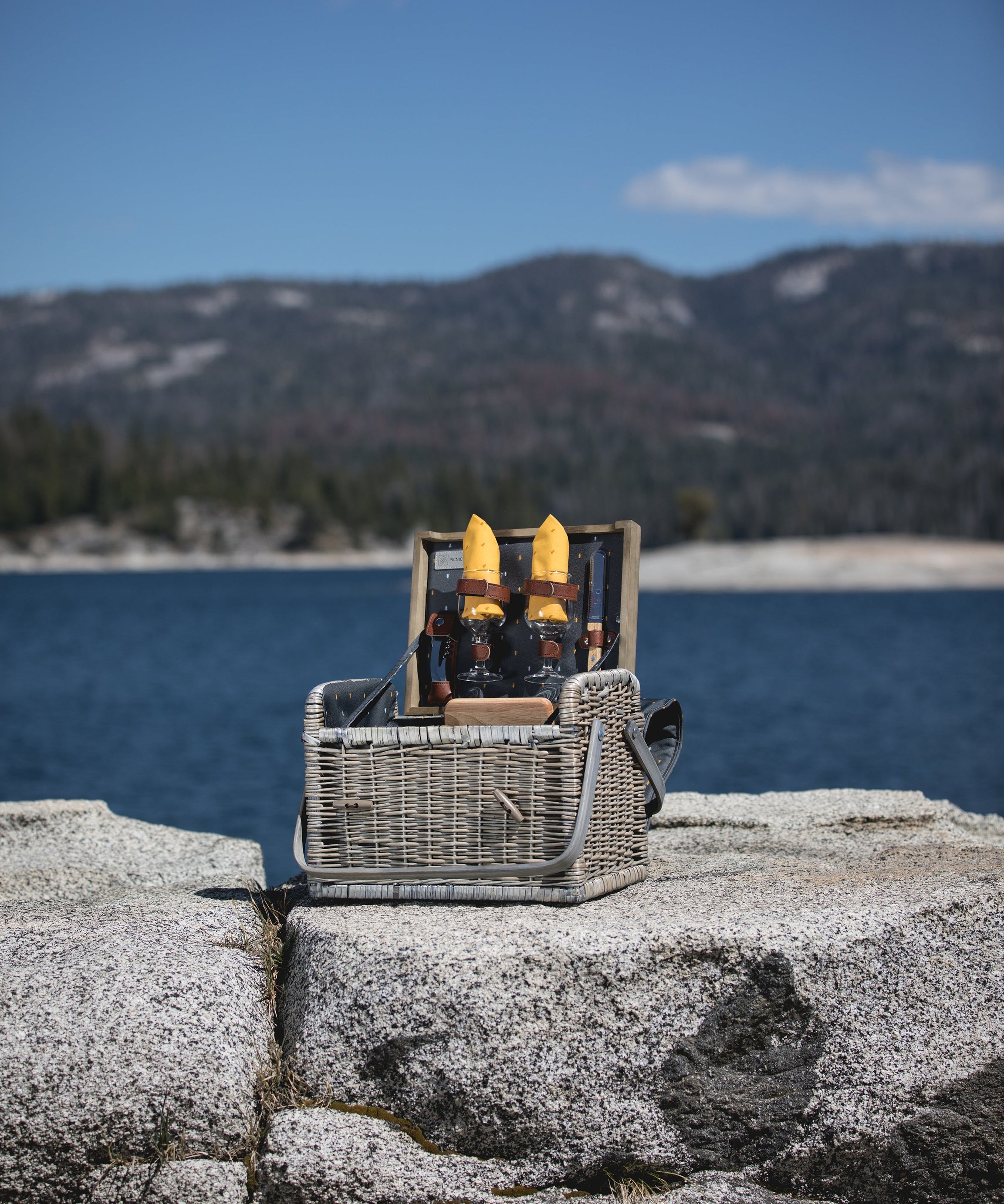 Kabrio Wine & Cheese Picnic Basket