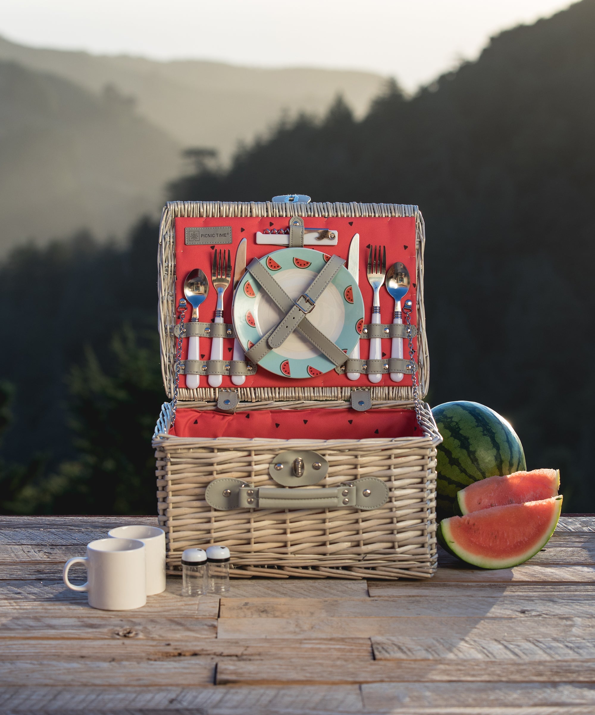 Catalina Picnic Basket
