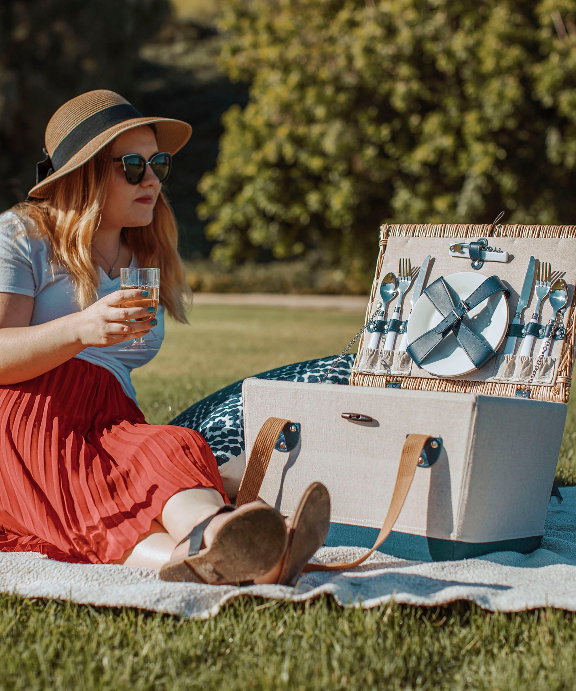 Boardwalk Picnic Basket for 2