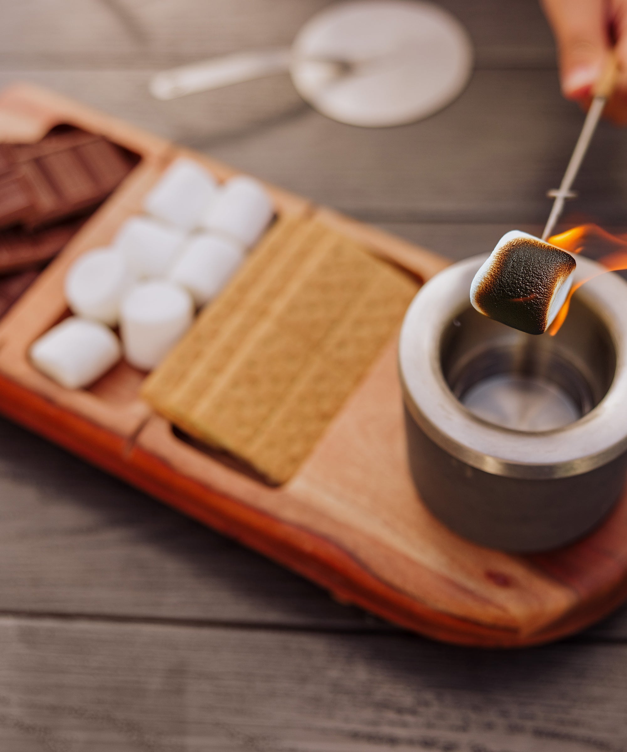 Dolce S'mores Kit with Tabletop Fire Pit