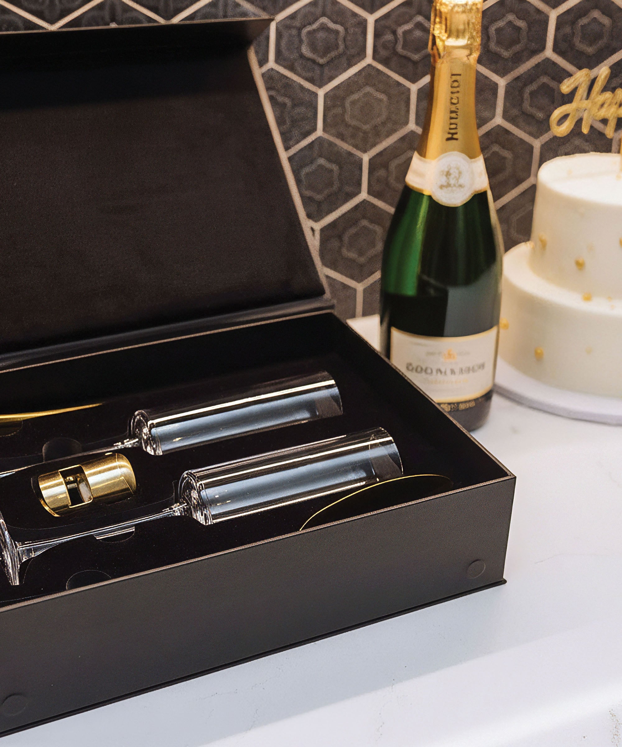 Arbane Champagne Glass Set with Cake Knife