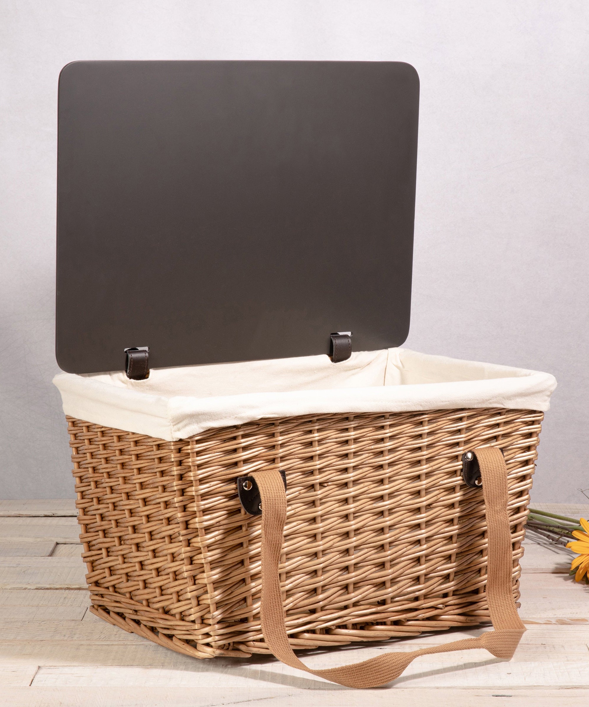 Canasta Wicker Basket