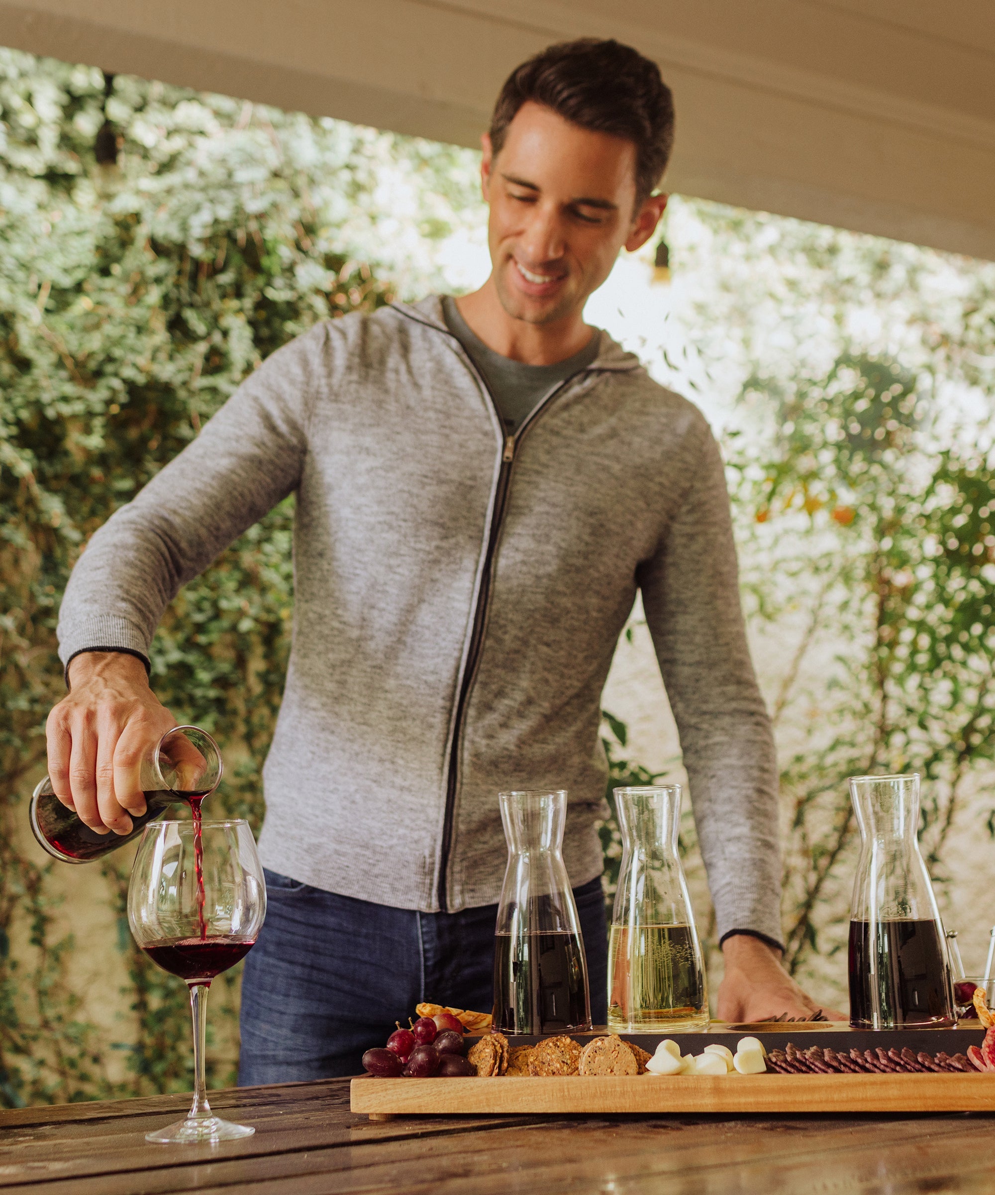 Cava Wine Tasting Kit with 4 Glass Carafes