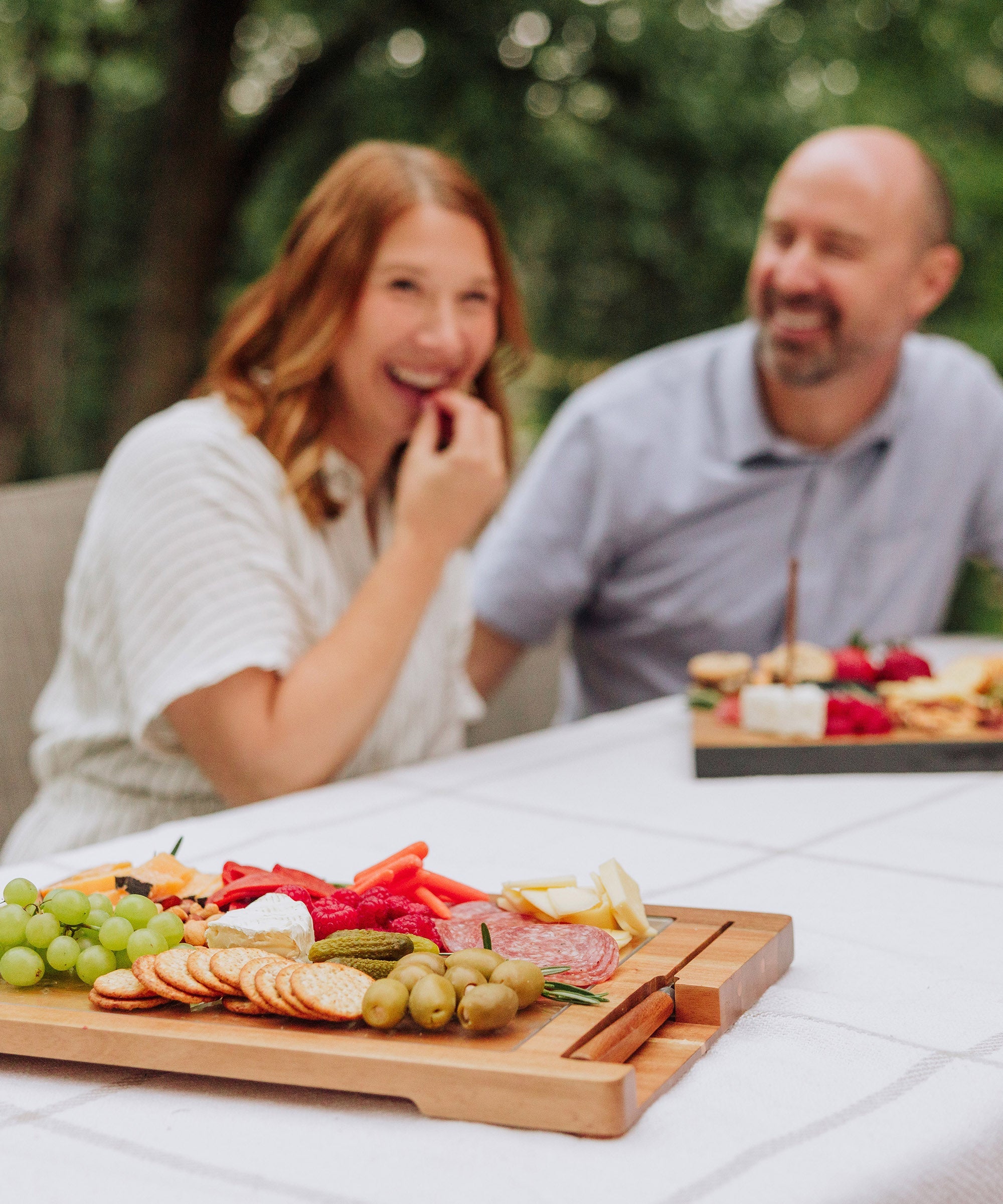 Ventana - Tempered Glass and Acacia Cheese Board and Knife Set