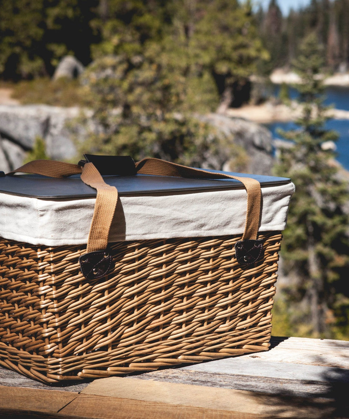 Canasta Grande Wicker Basket