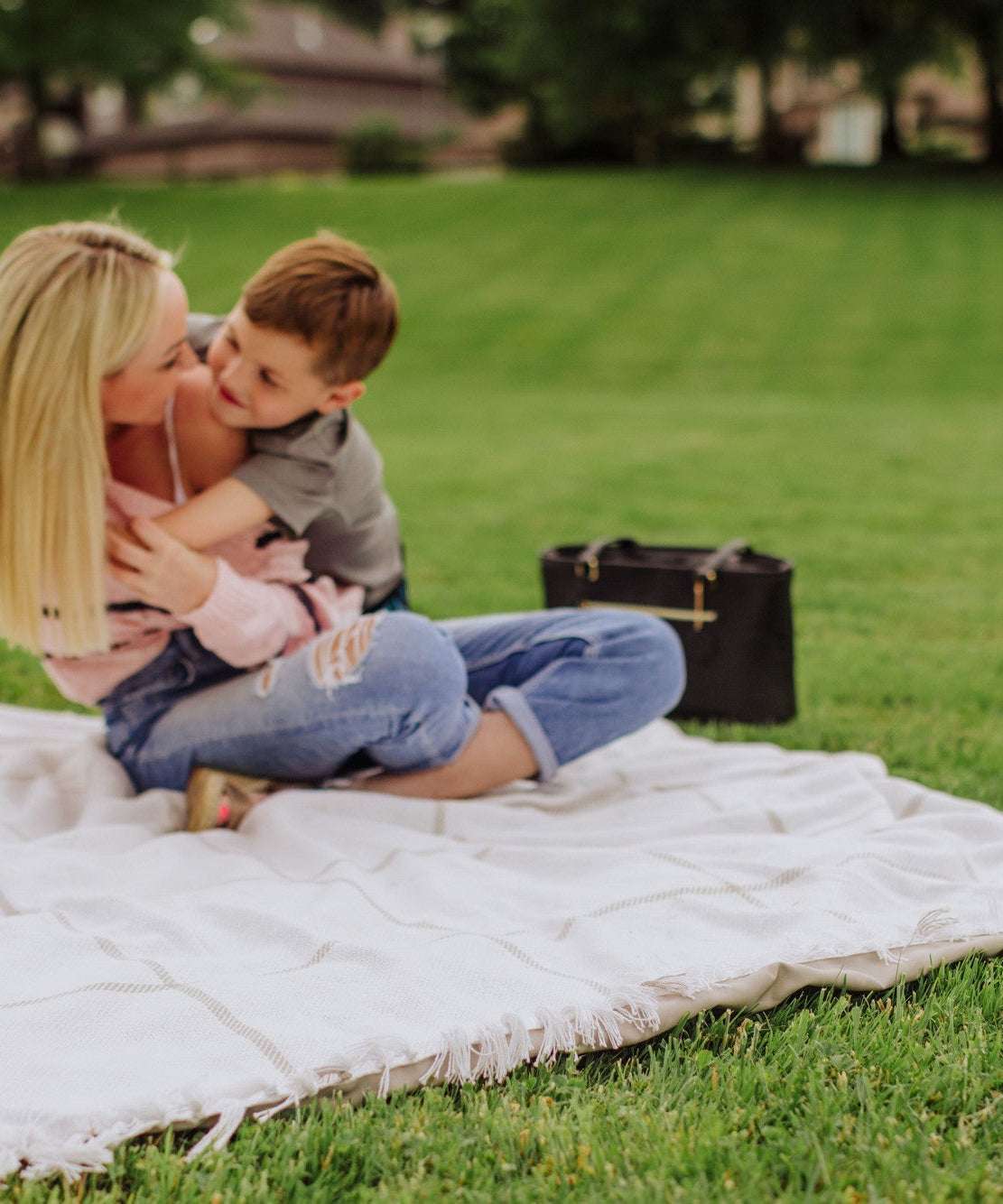 Montecito Picnic Blanket with Harness