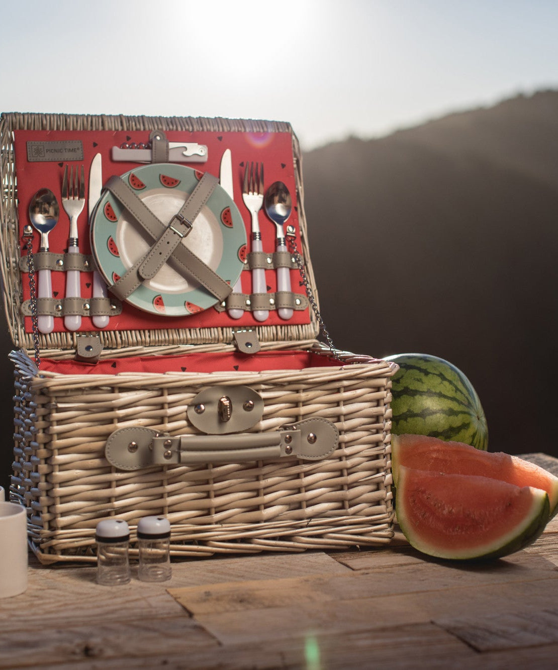 Catalina Picnic Basket