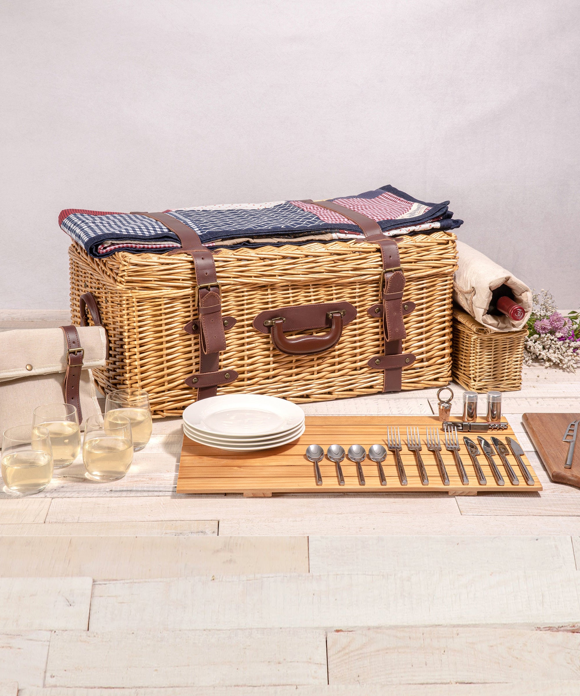 Charleston Picnic Basket