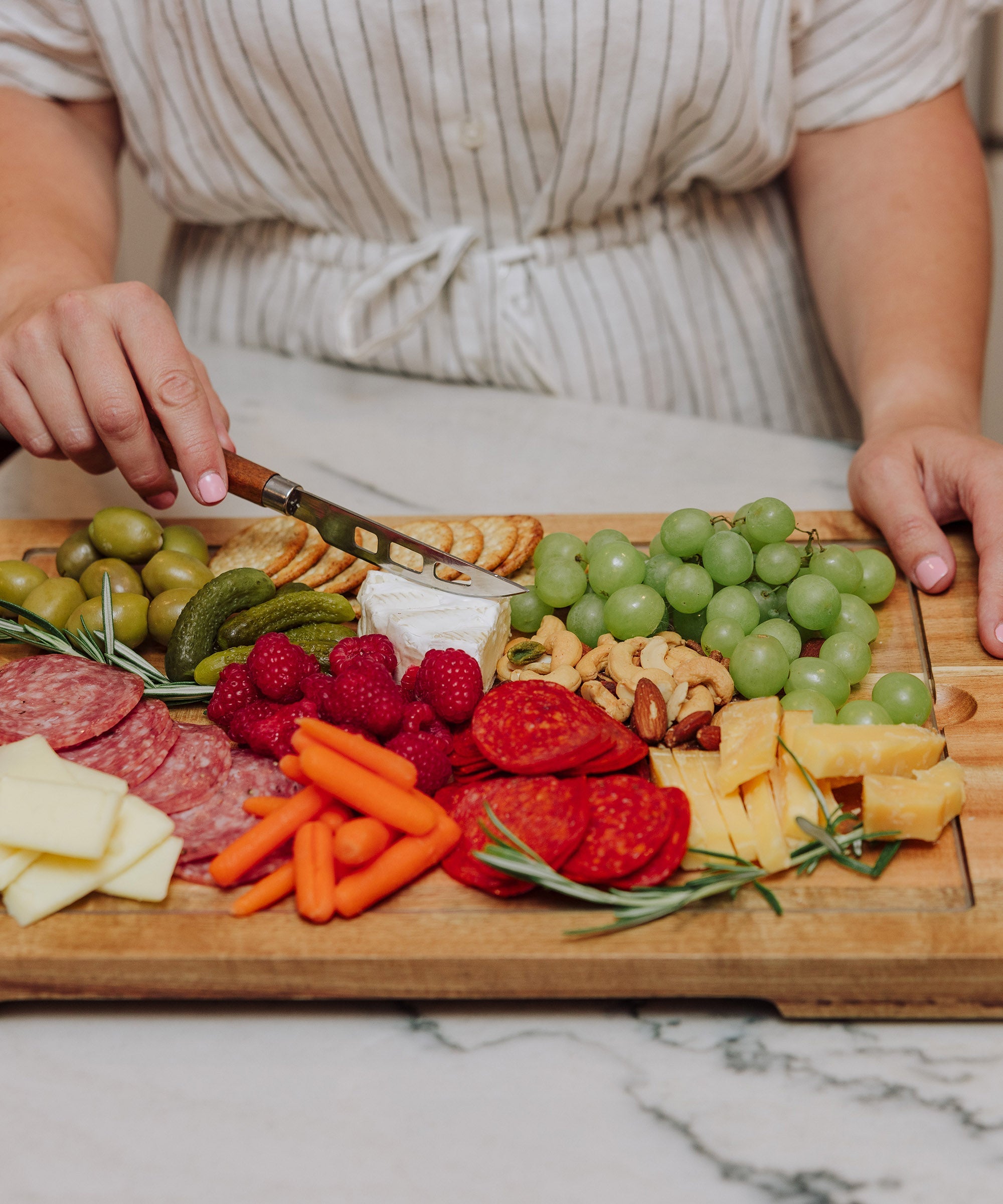Ventana - Tempered Glass and Acacia Cheese Board and Knife Set
