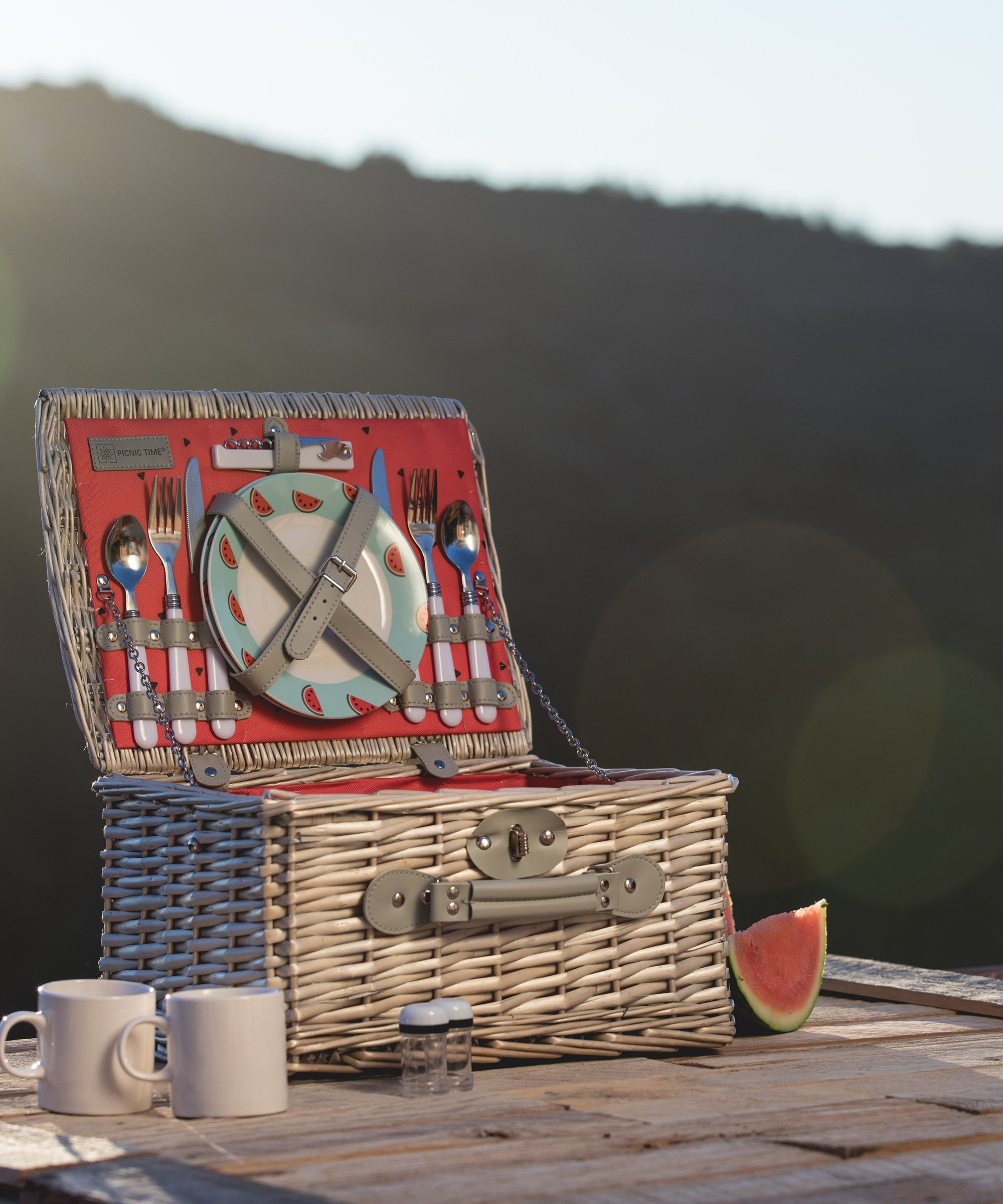 Catalina Picnic Basket