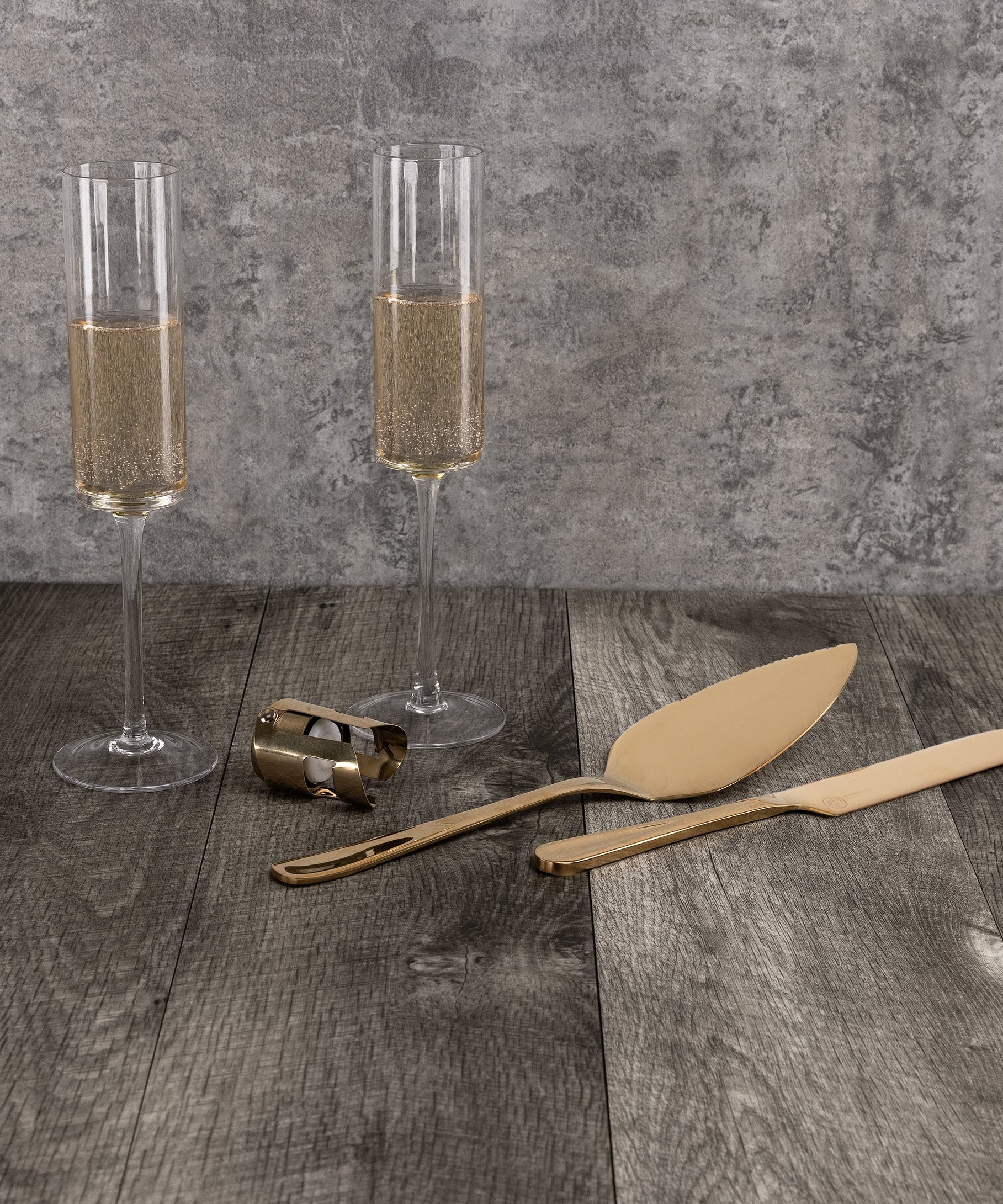 Arbane Champagne Glass Set with Cake Knife