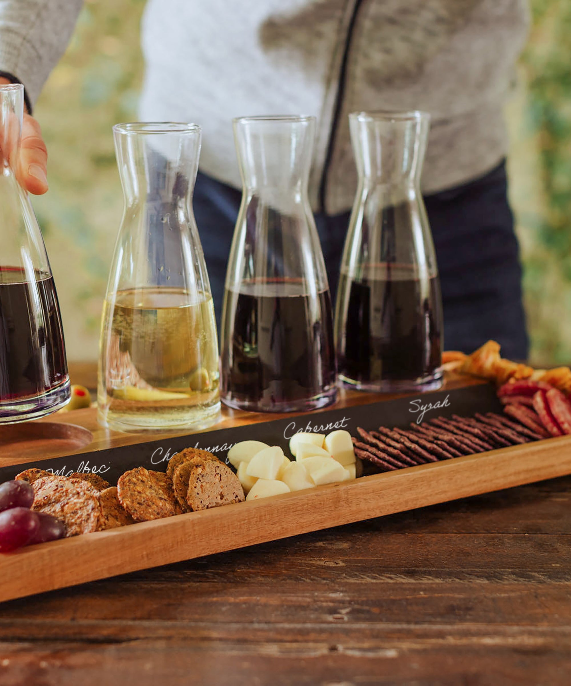 Cava Wine Tasting Kit with 4 Glass Carafes