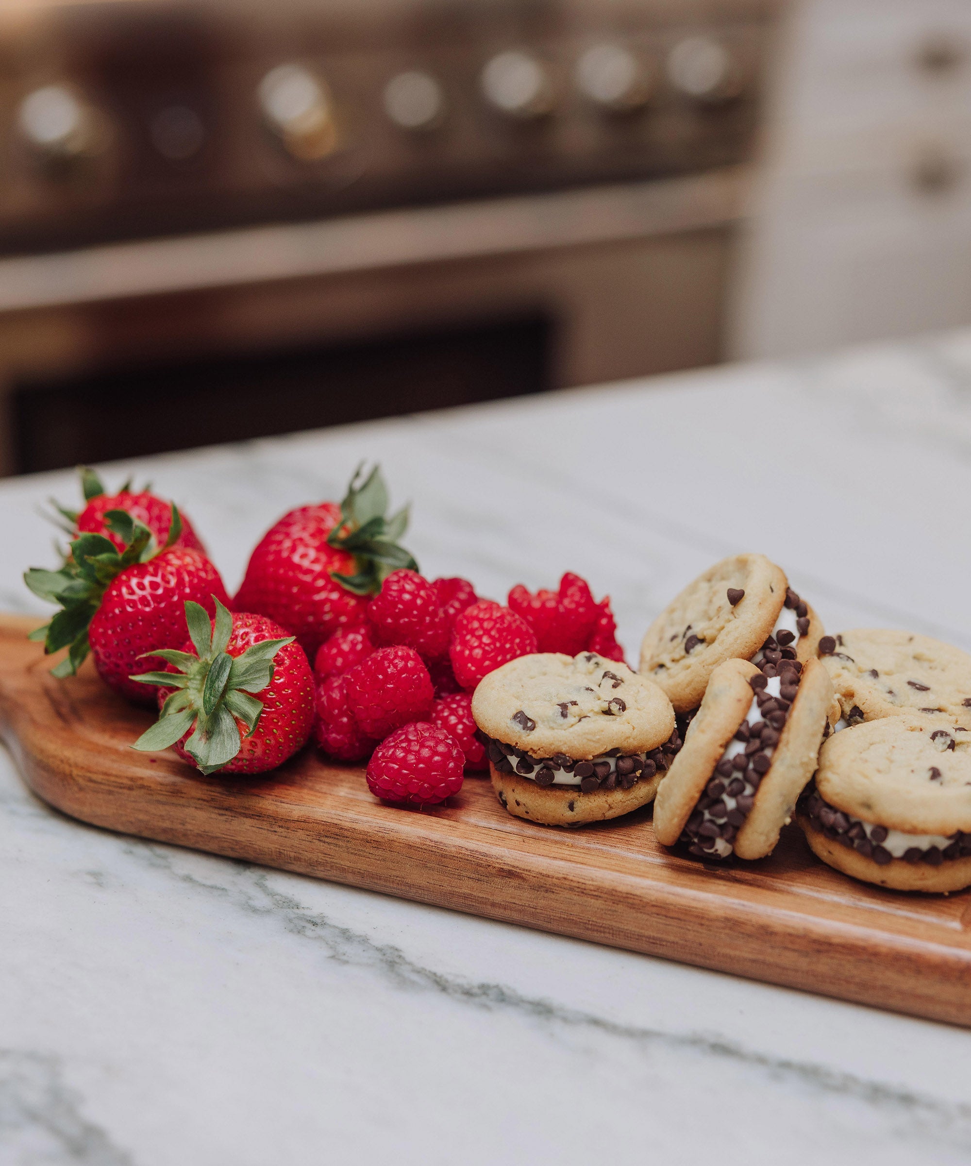 Botella Cheese Cutting Board & Serving Tray