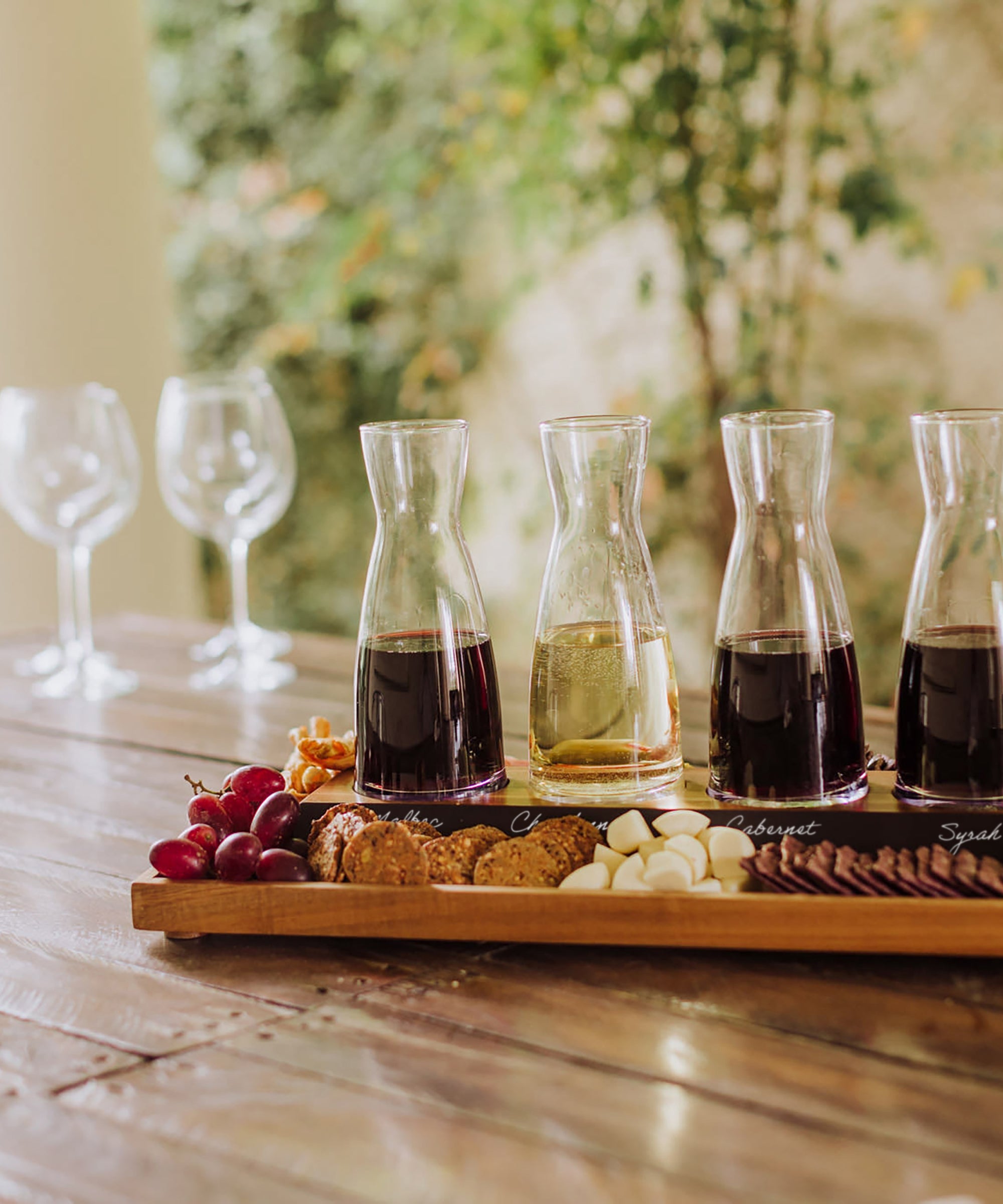 Cava Wine Tasting Kit with 4 Glass Carafes