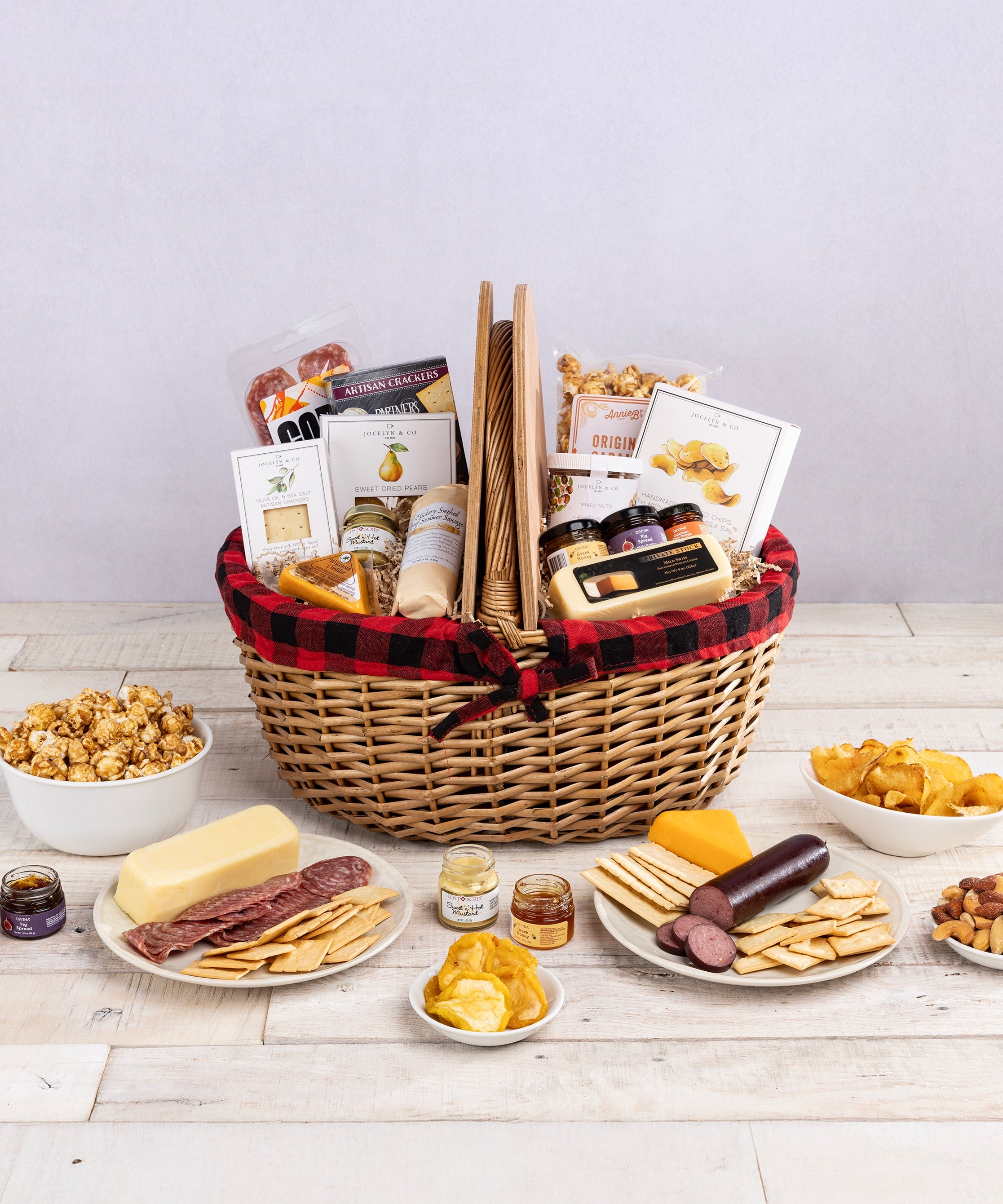 Country Basket with Gourmet Gift Pack