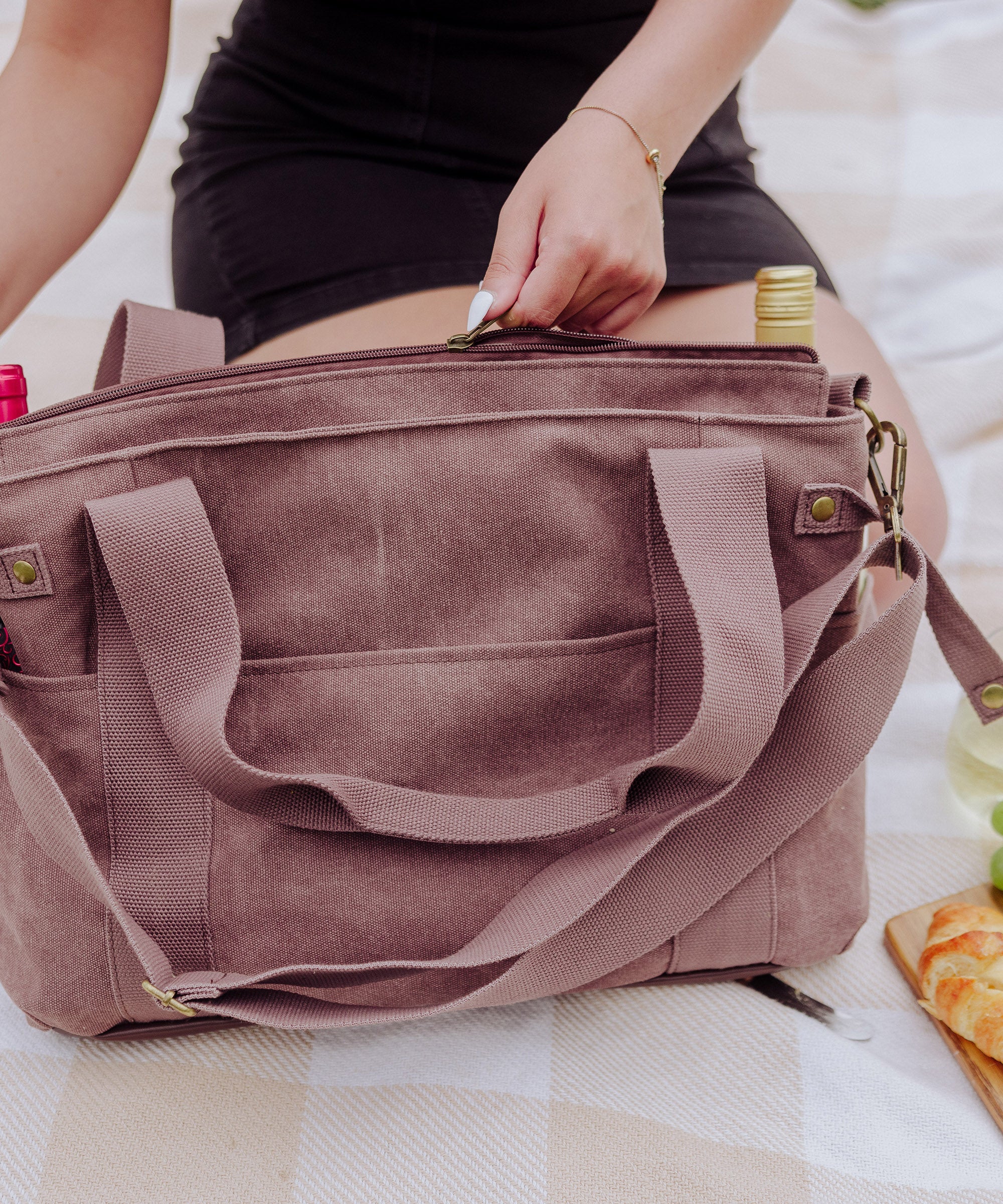 Temecula Wine and Cheese Bag