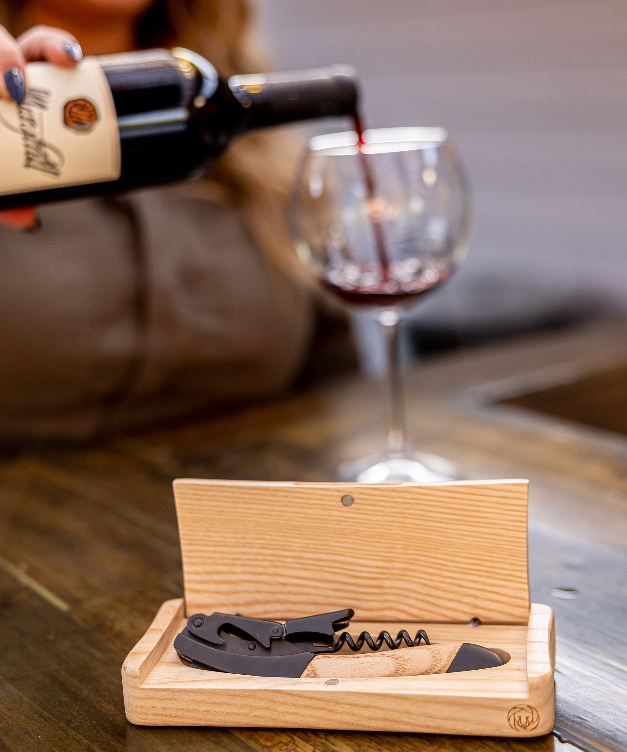 Barolo Waiter-style Corkscrew in Ashwood Box