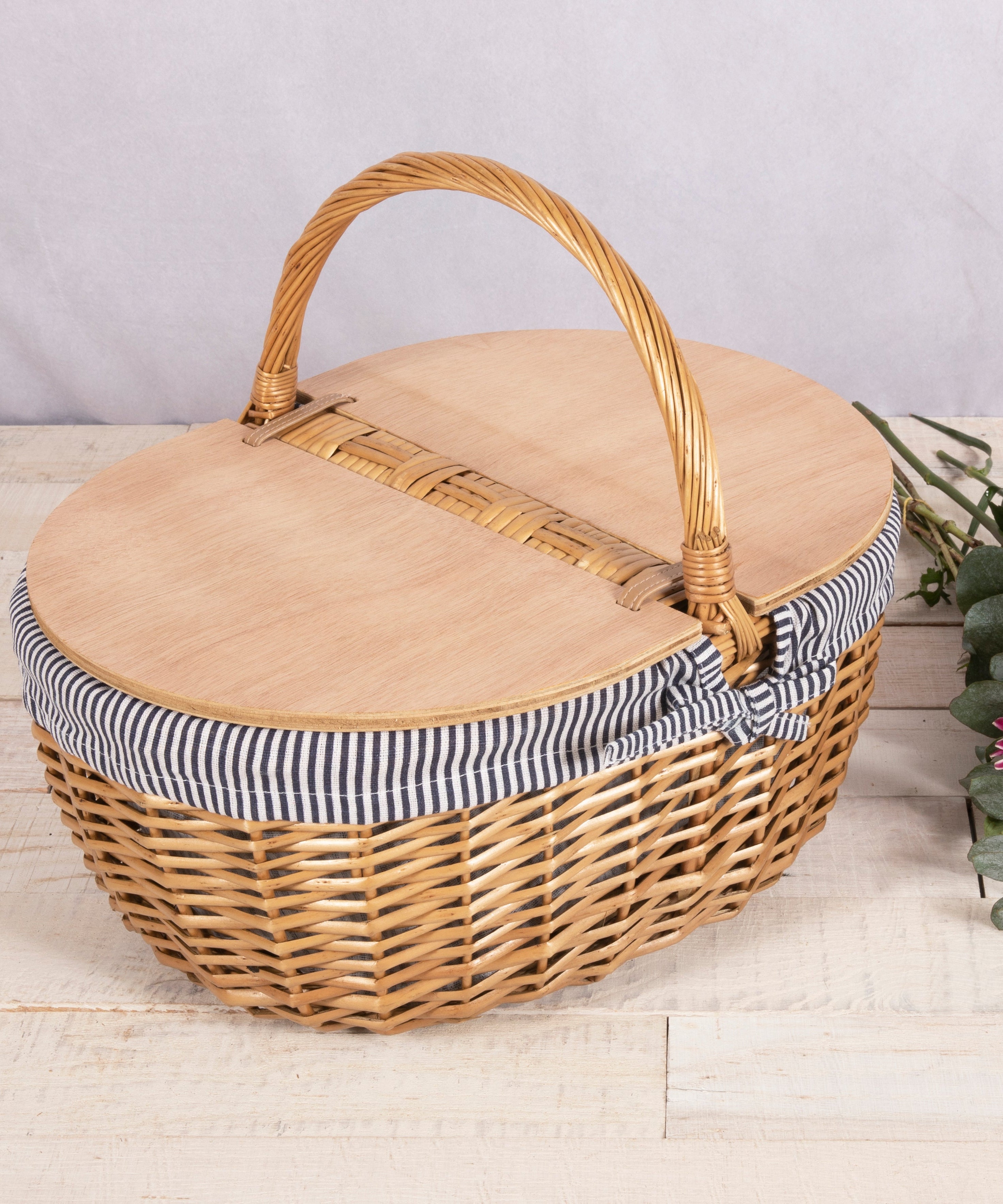 Country Picnic Basket