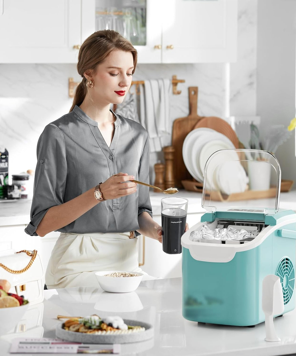 Kismile Ice Makers Countertop with Handle,8 Cubes in 6 Mins,Portable Ice Machine with Self-Cleaning for Home 58012RIM0
