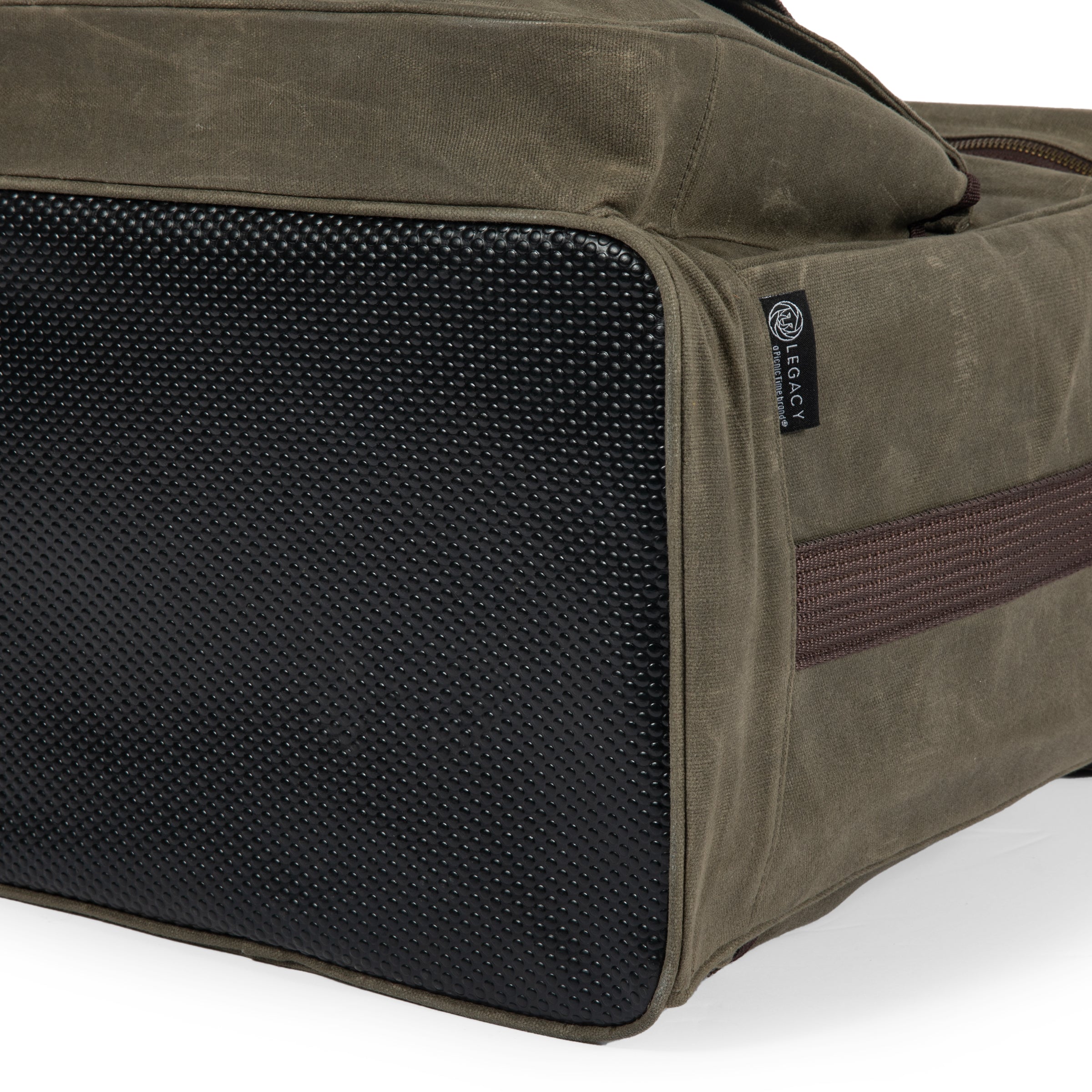 Weekender 6 Bottle Insulated Wine Bag with Trolley