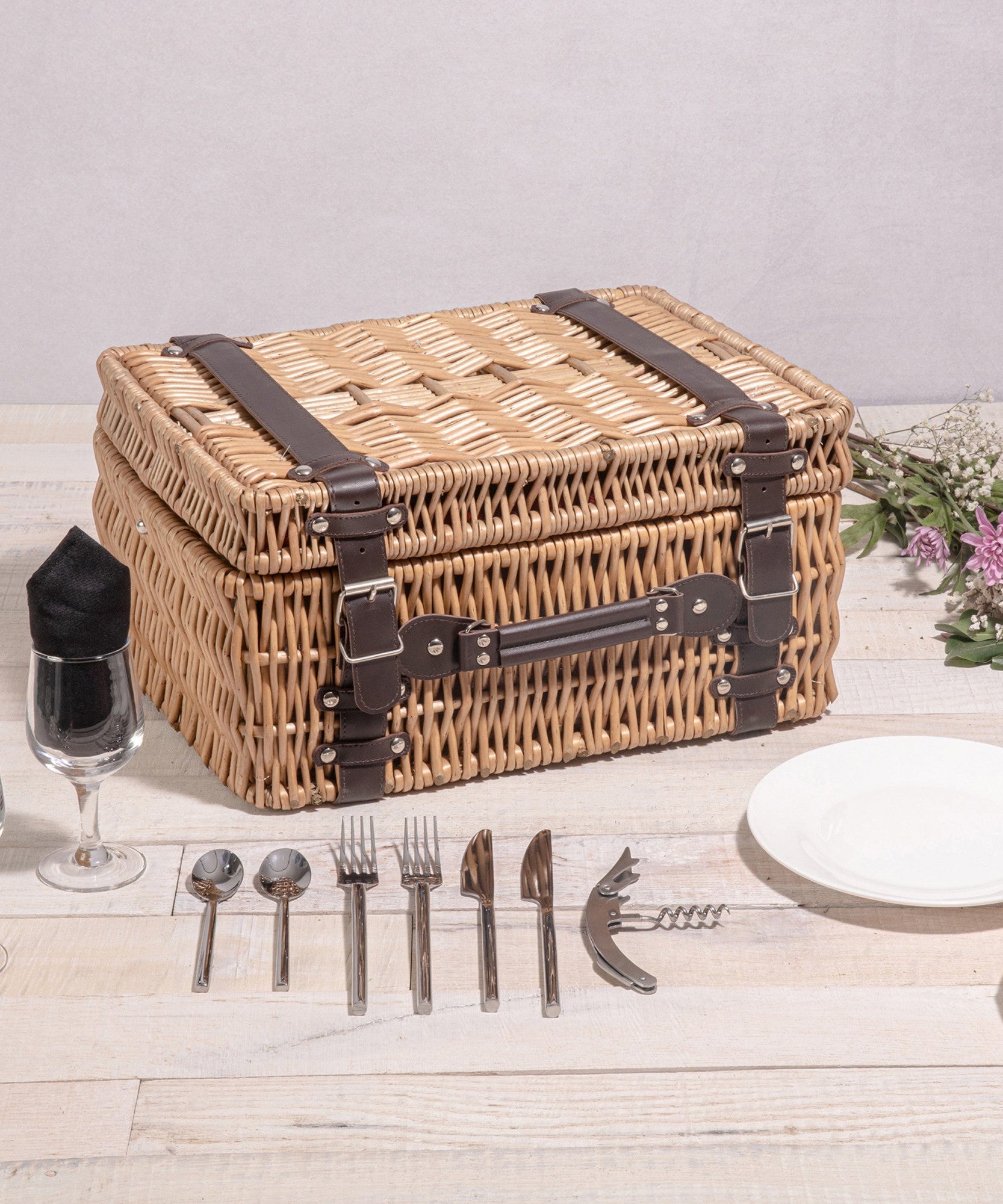Champion Picnic Basket