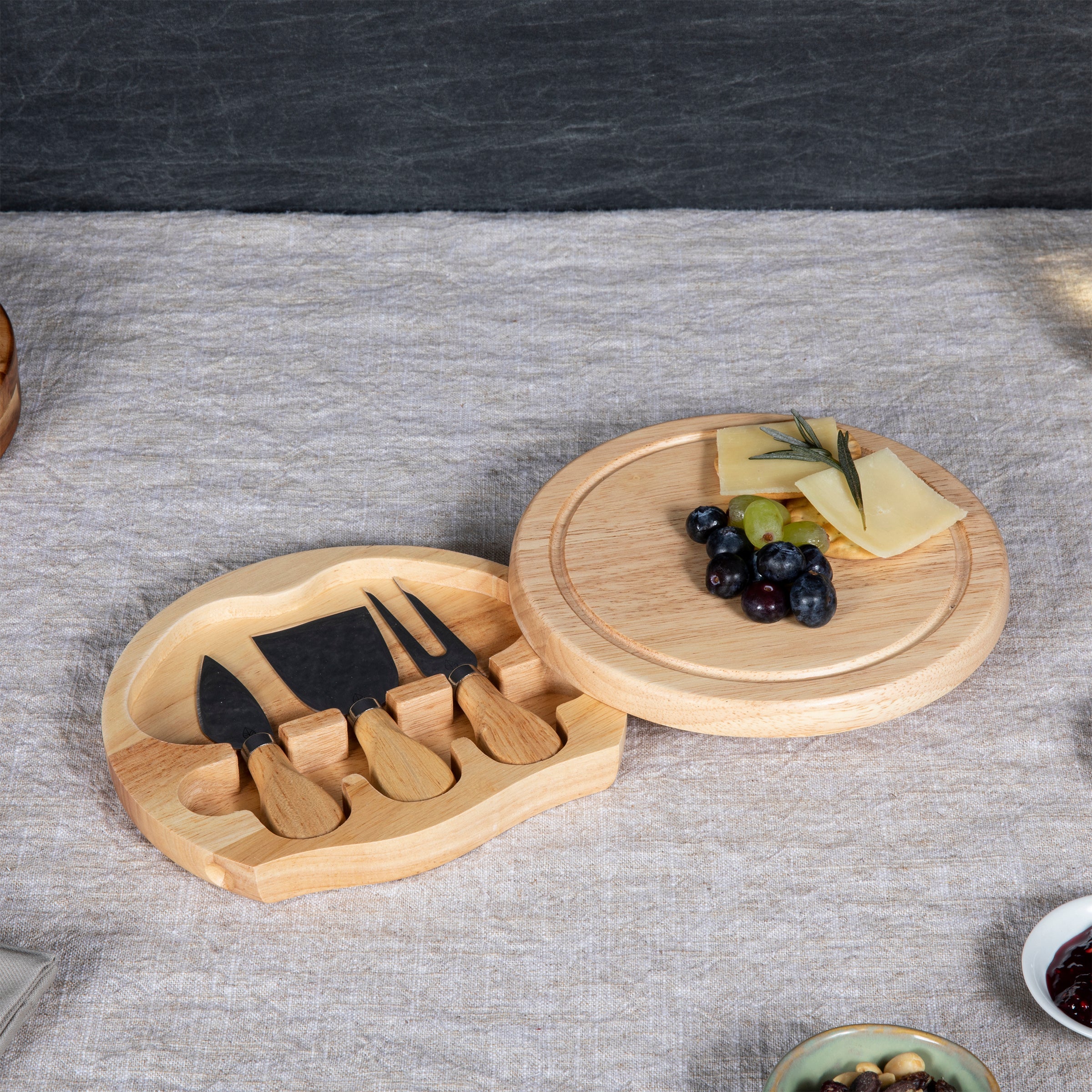 Brie Cheese Cutting Board & Tools Set