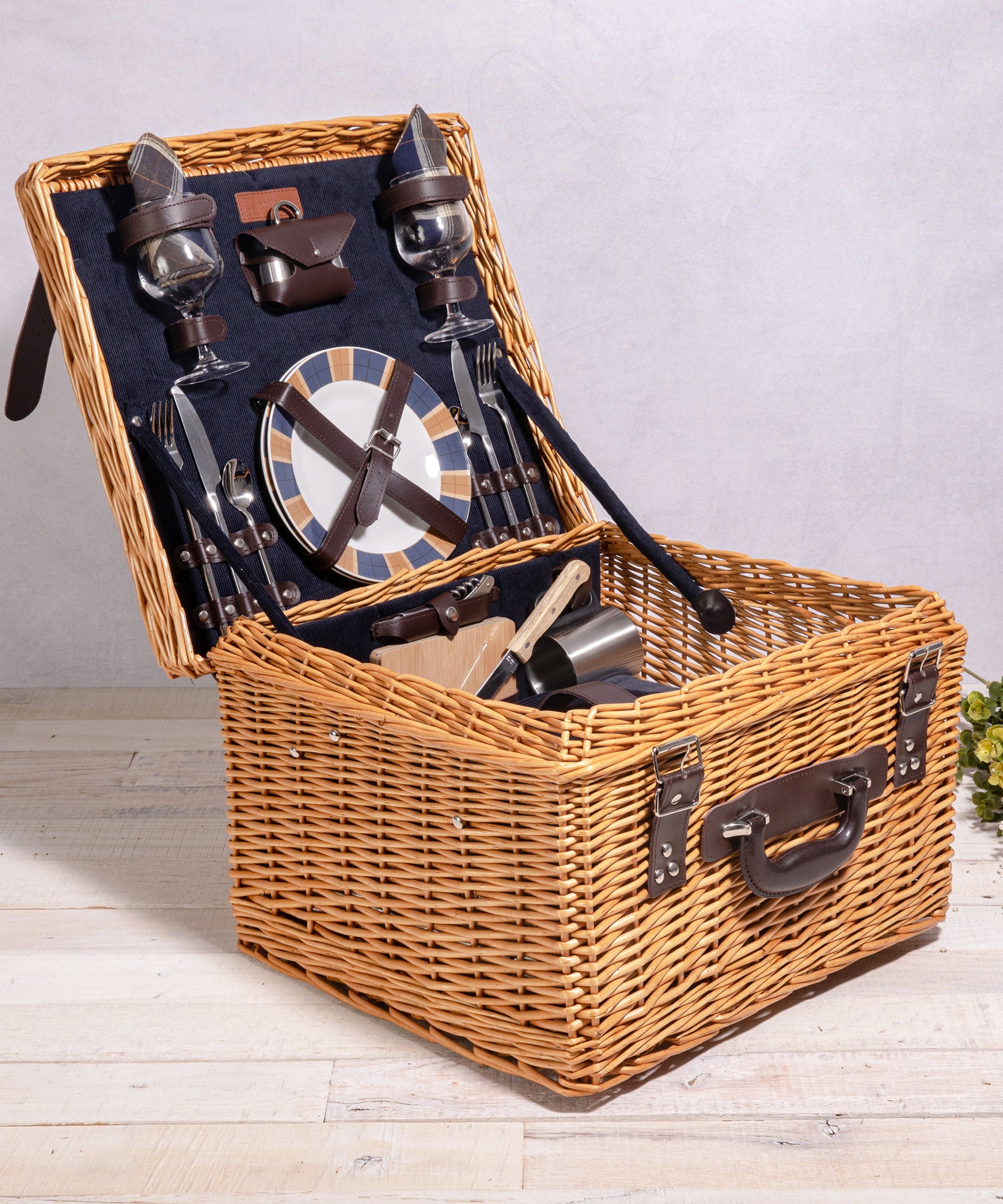 Canterbury Picnic Basket