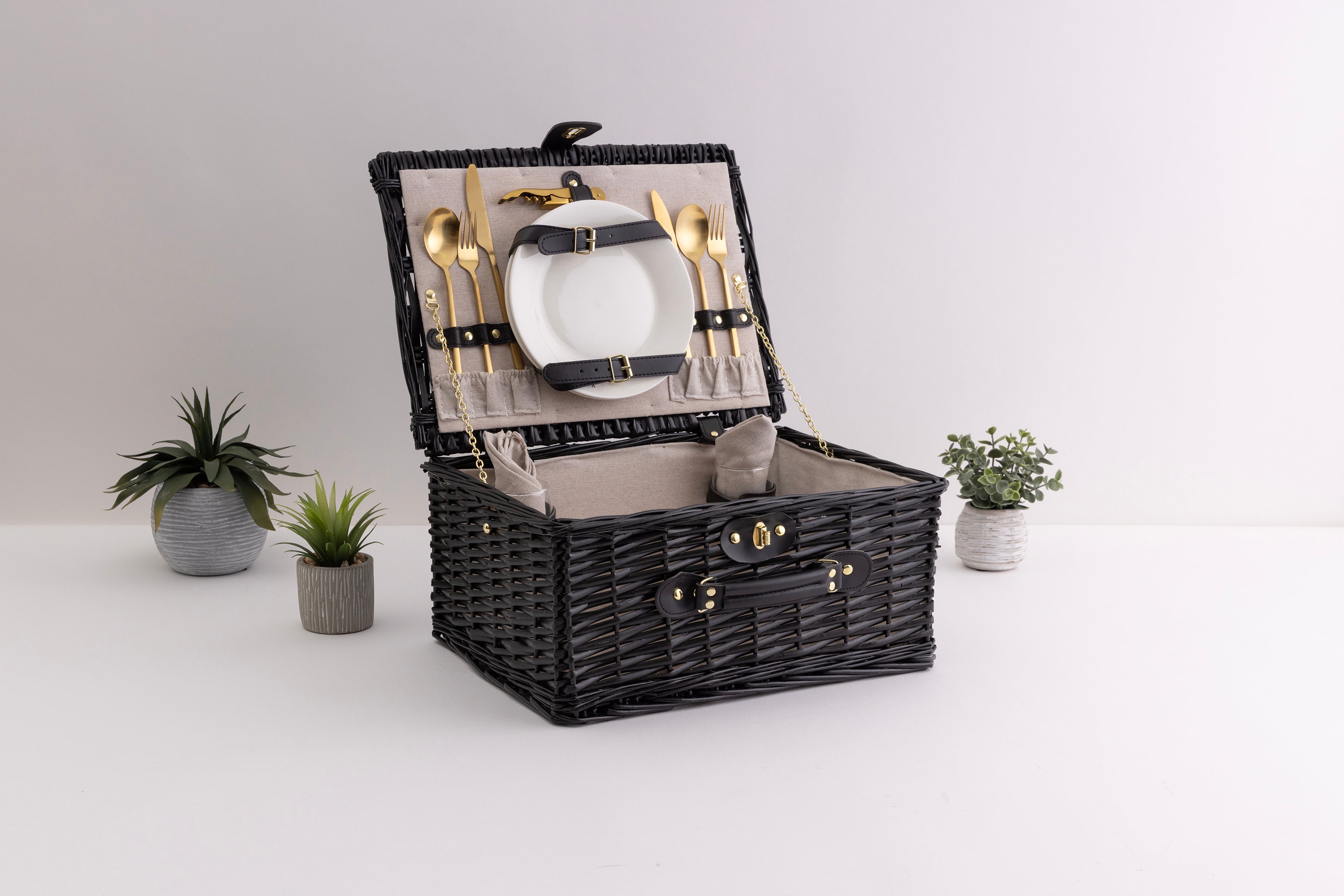 Classic Picnic Basket for 2