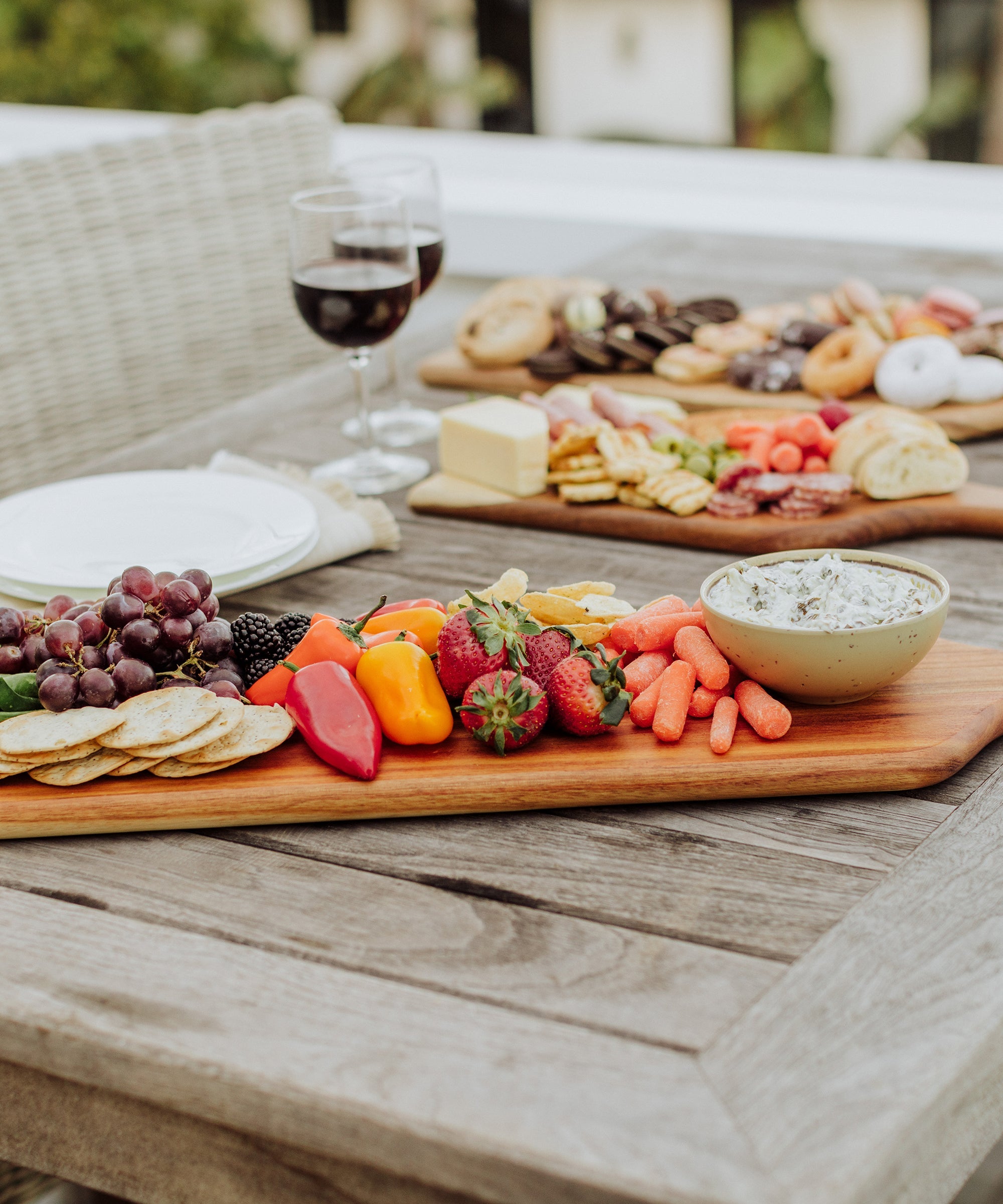 Artisan 30" Acacia Charcuterie Board