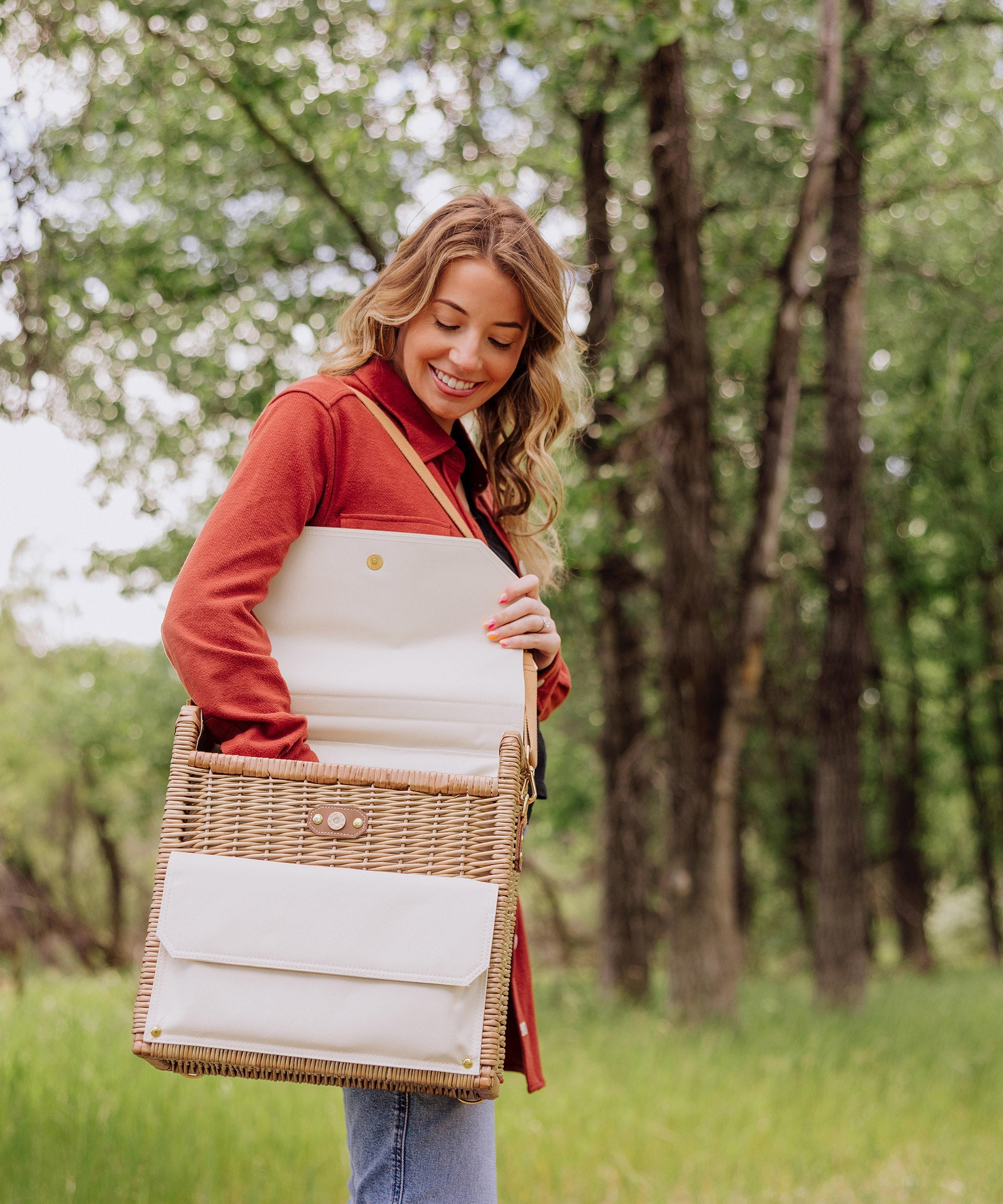 Corsica Grande Wine & Cheese Basket Backpack