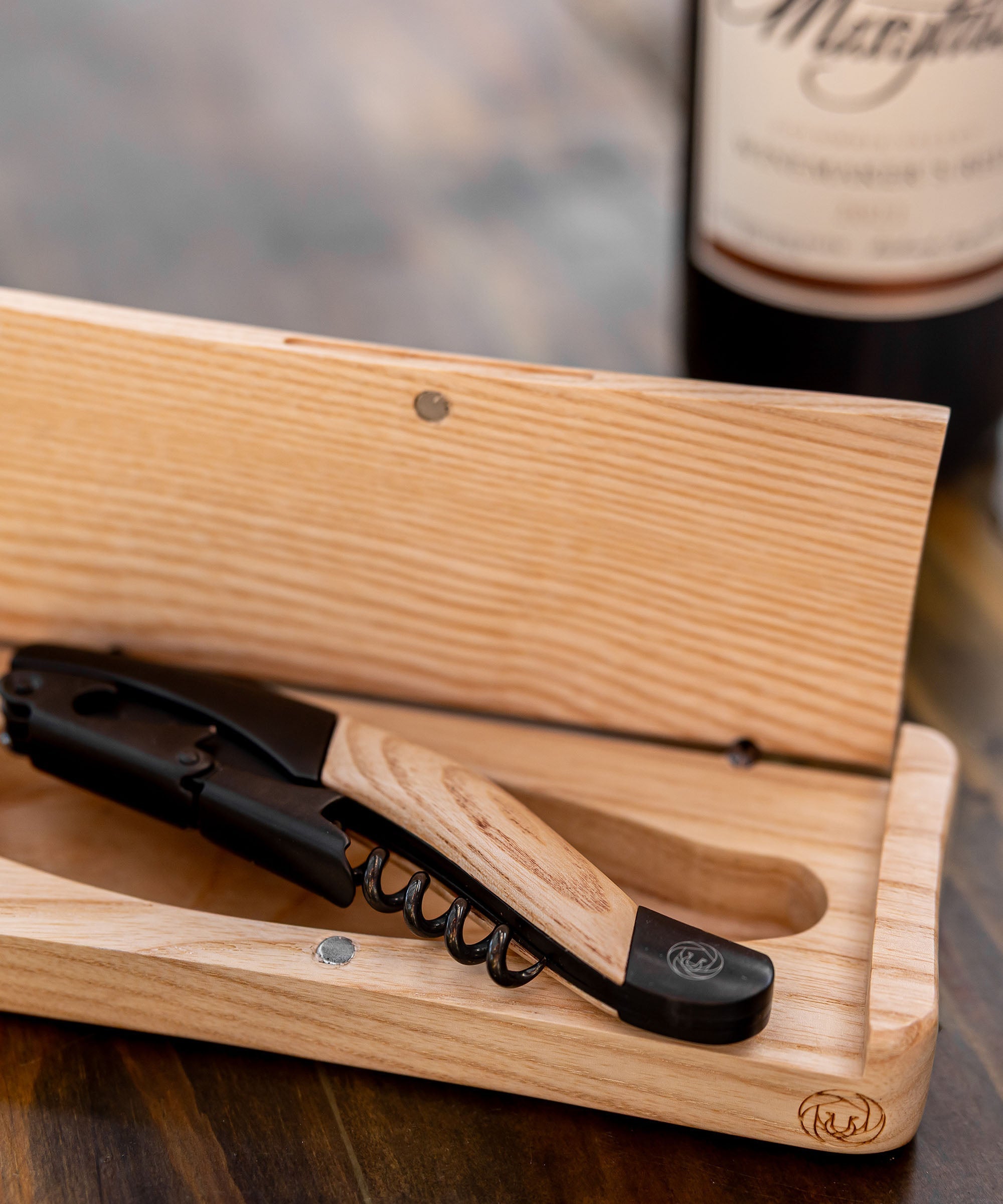 Barolo Waiter-style Corkscrew in Ashwood Box