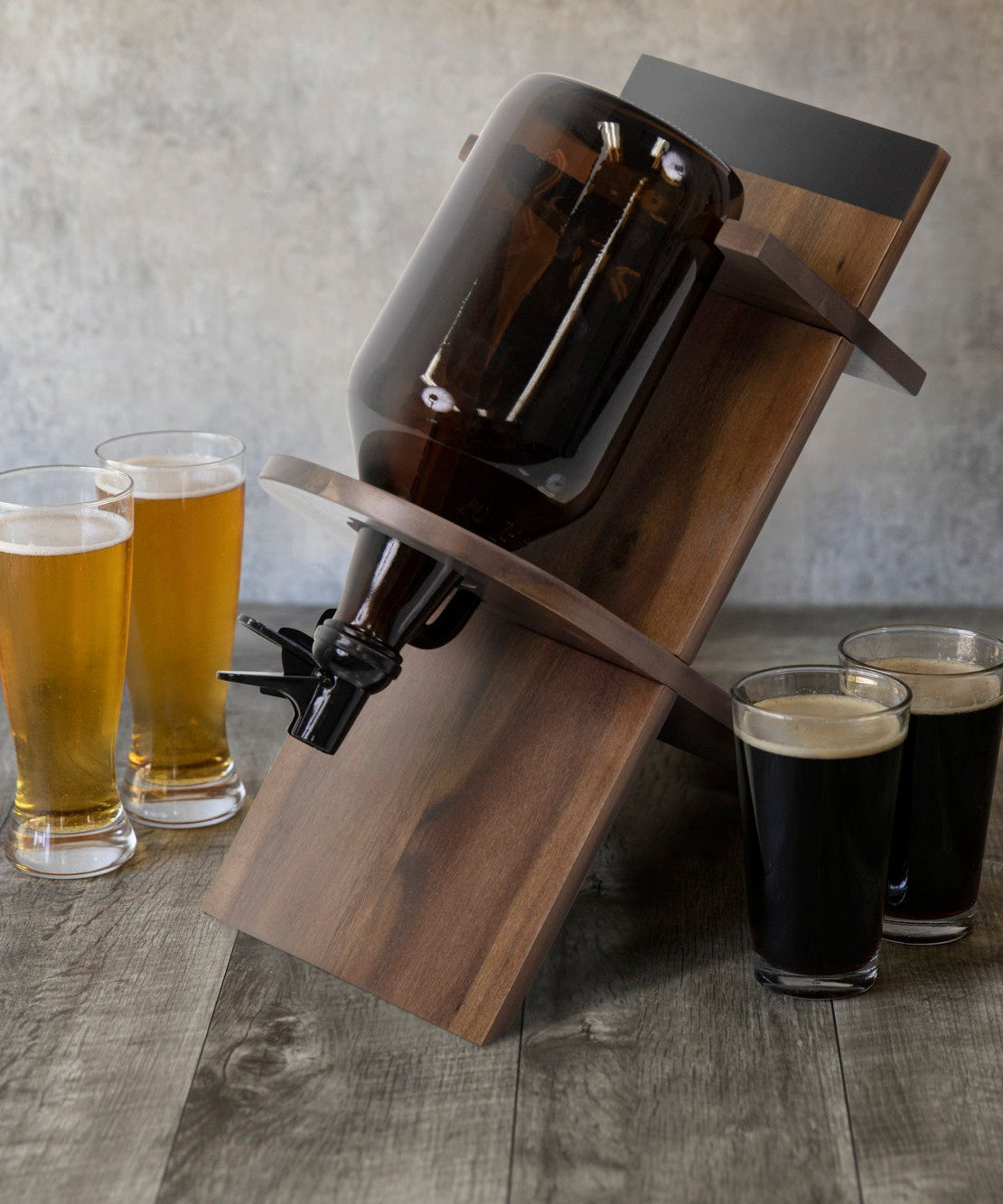 Growler Stand with 64oz Glass Growler