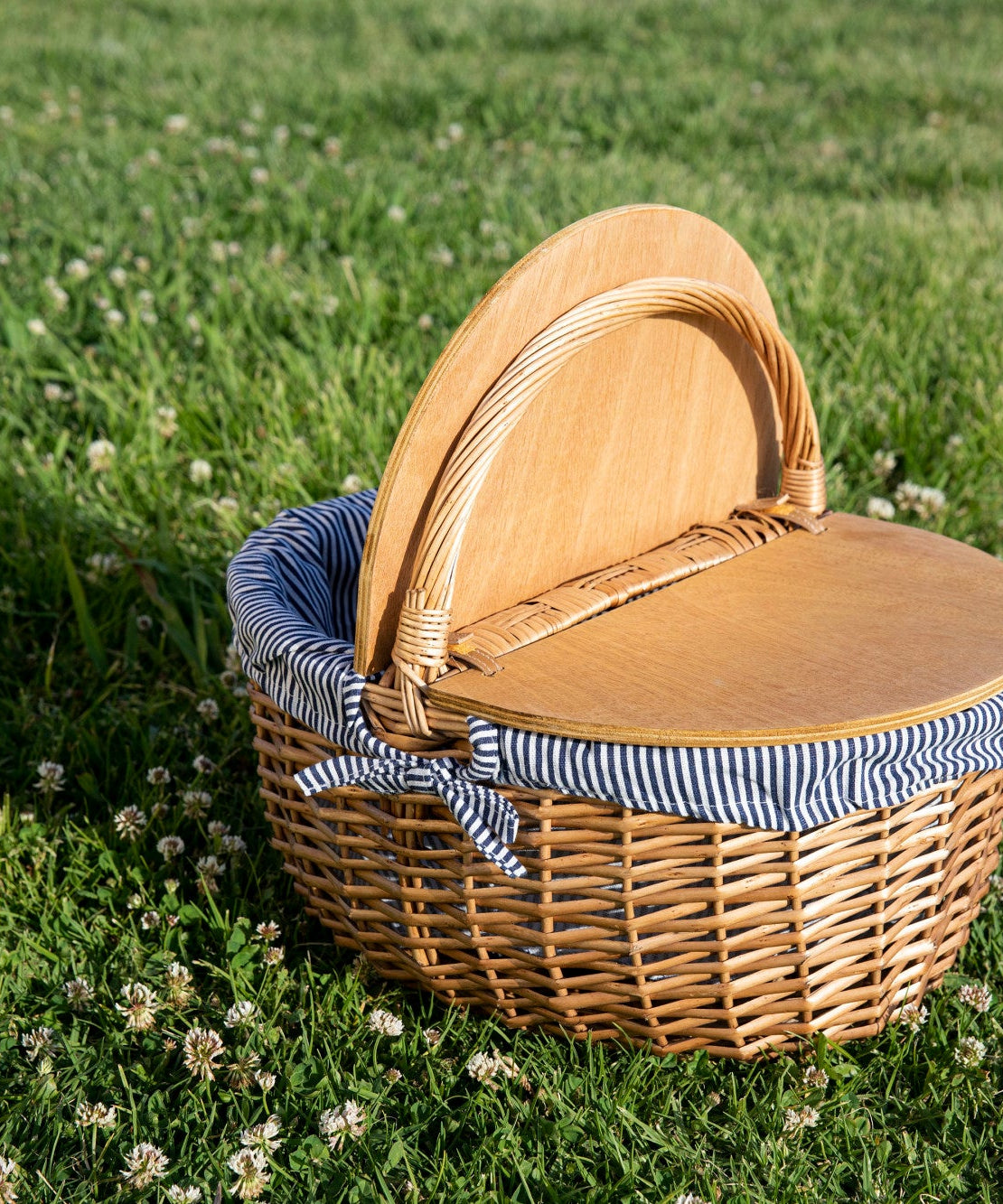 Country Picnic Basket