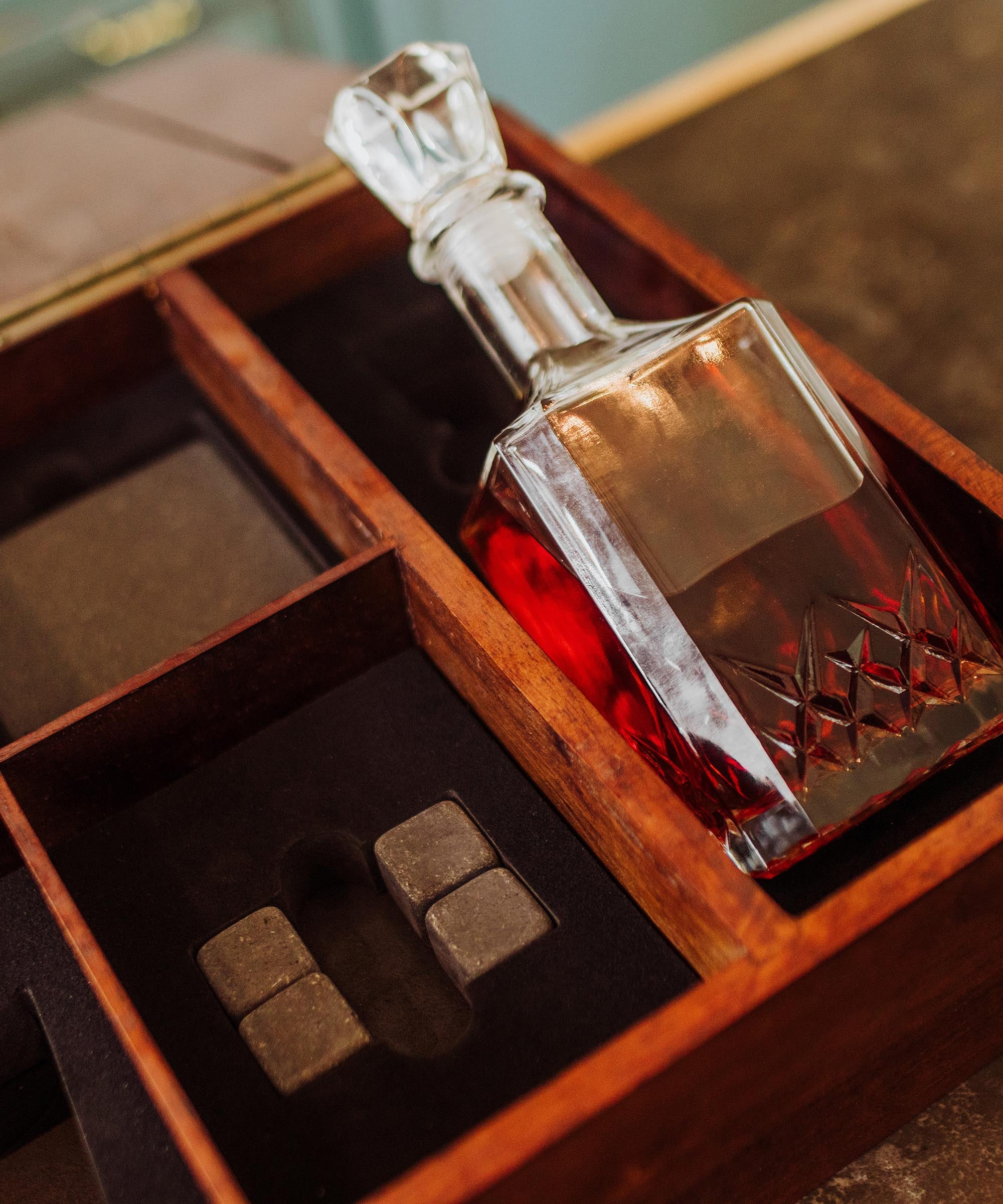 Whiskey Box Gift Set with Decanter