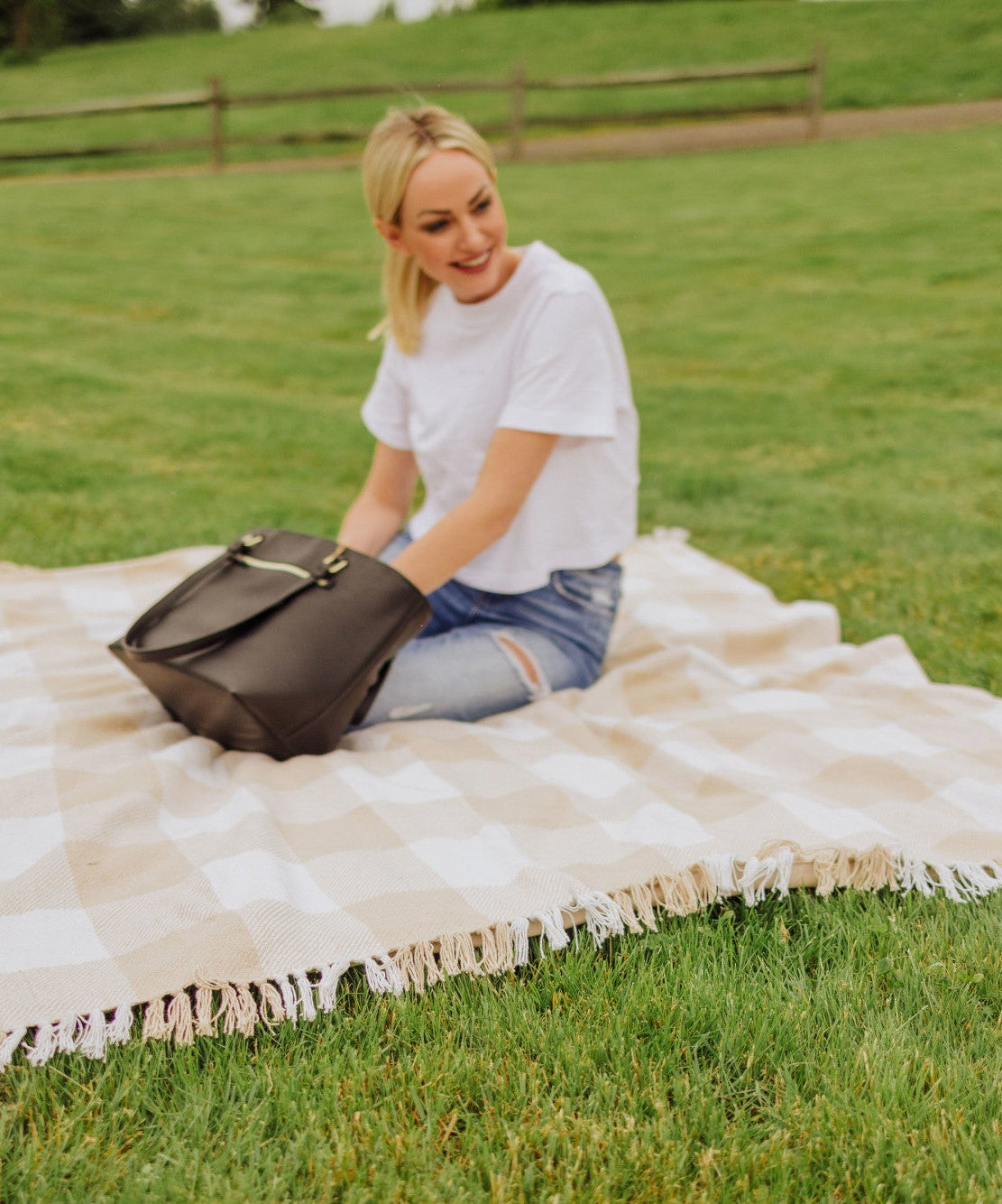 Montecito Picnic Blanket with Harness